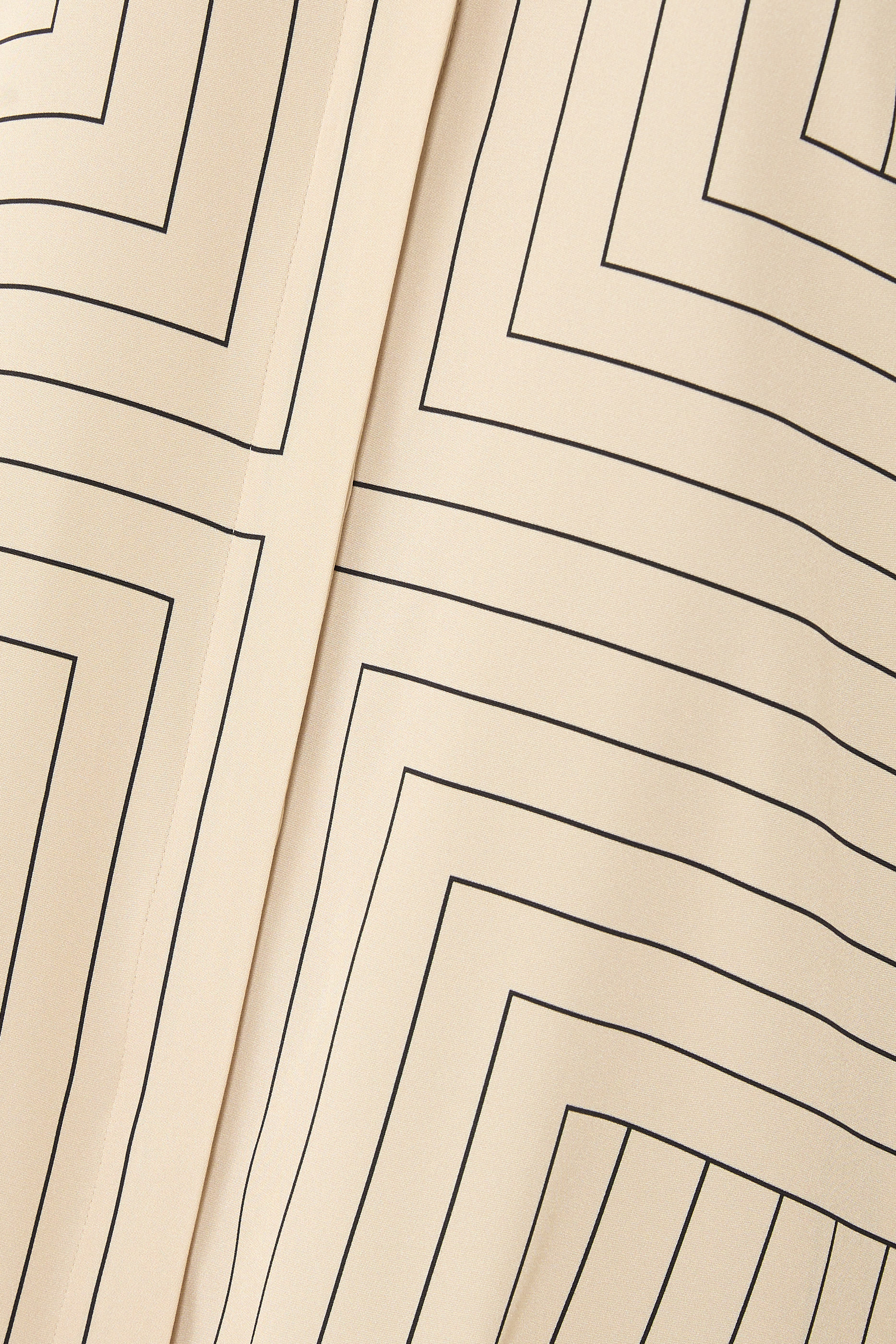 بلوزة أثينا بطبعة هندسية حرير