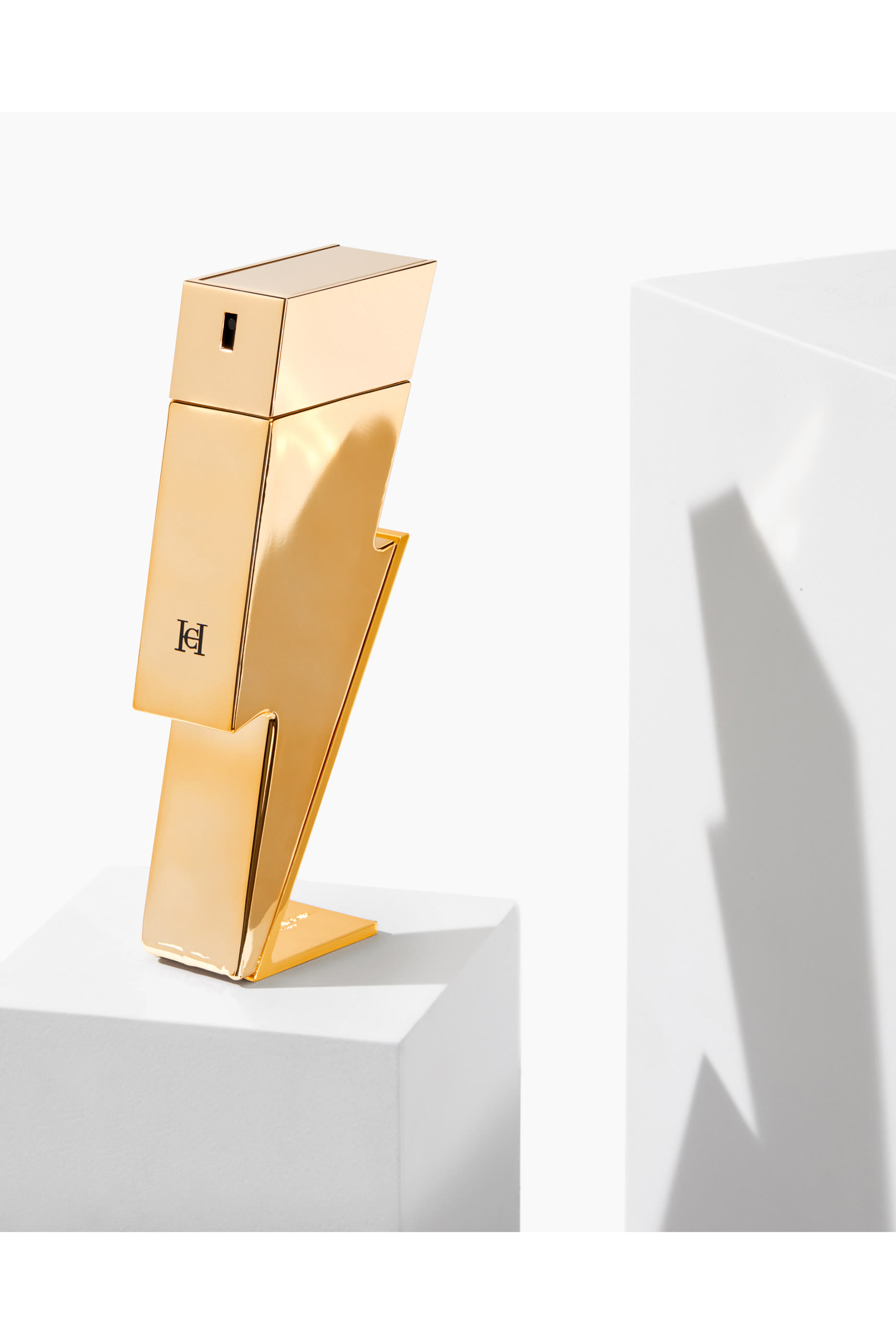 أو دو تواليت حصري باد بوي جولد فانتسي إصدار كوليكتر