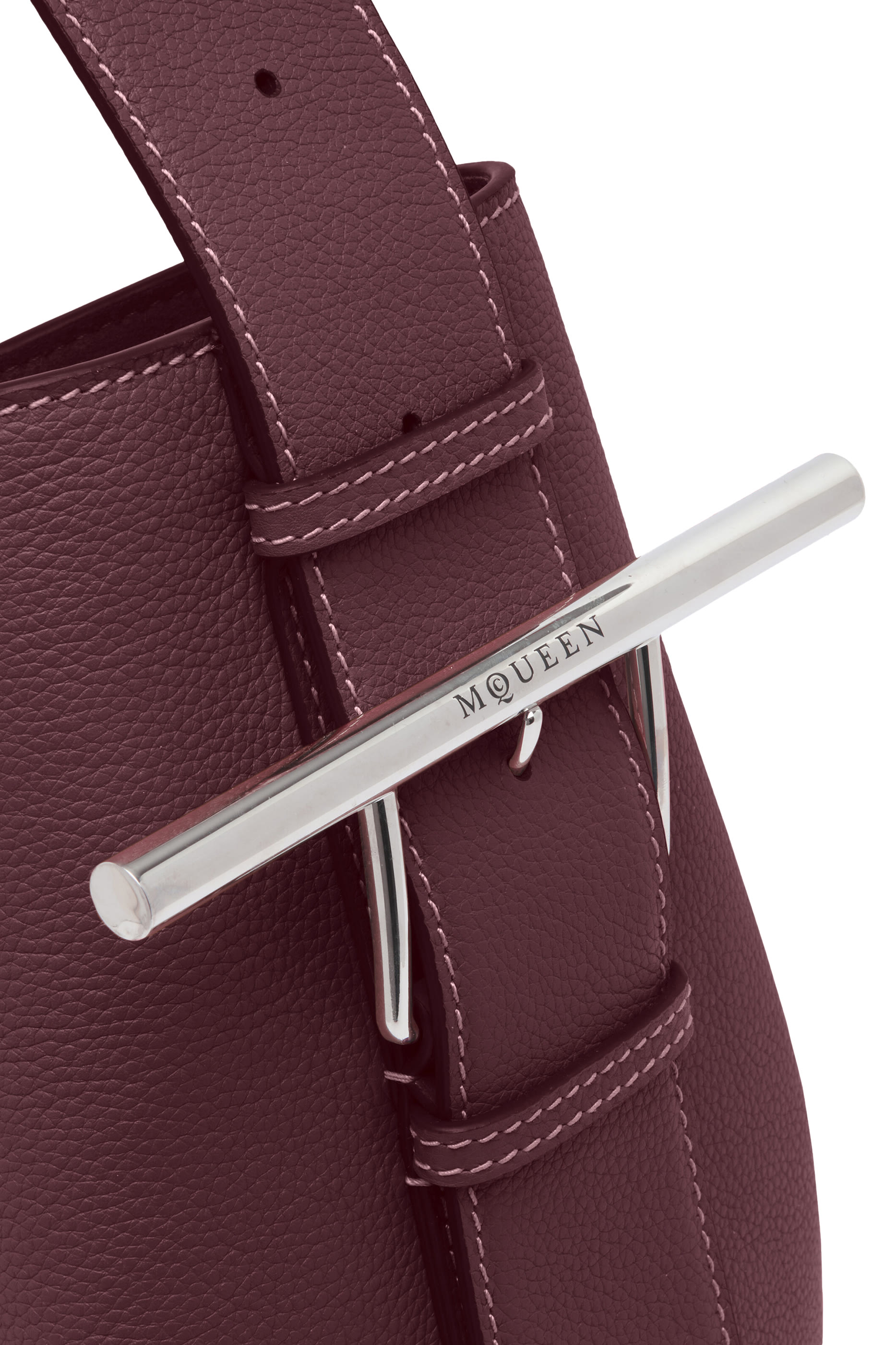 حقيبة كتف سيلينج بتفاصيل على شكل حرف T