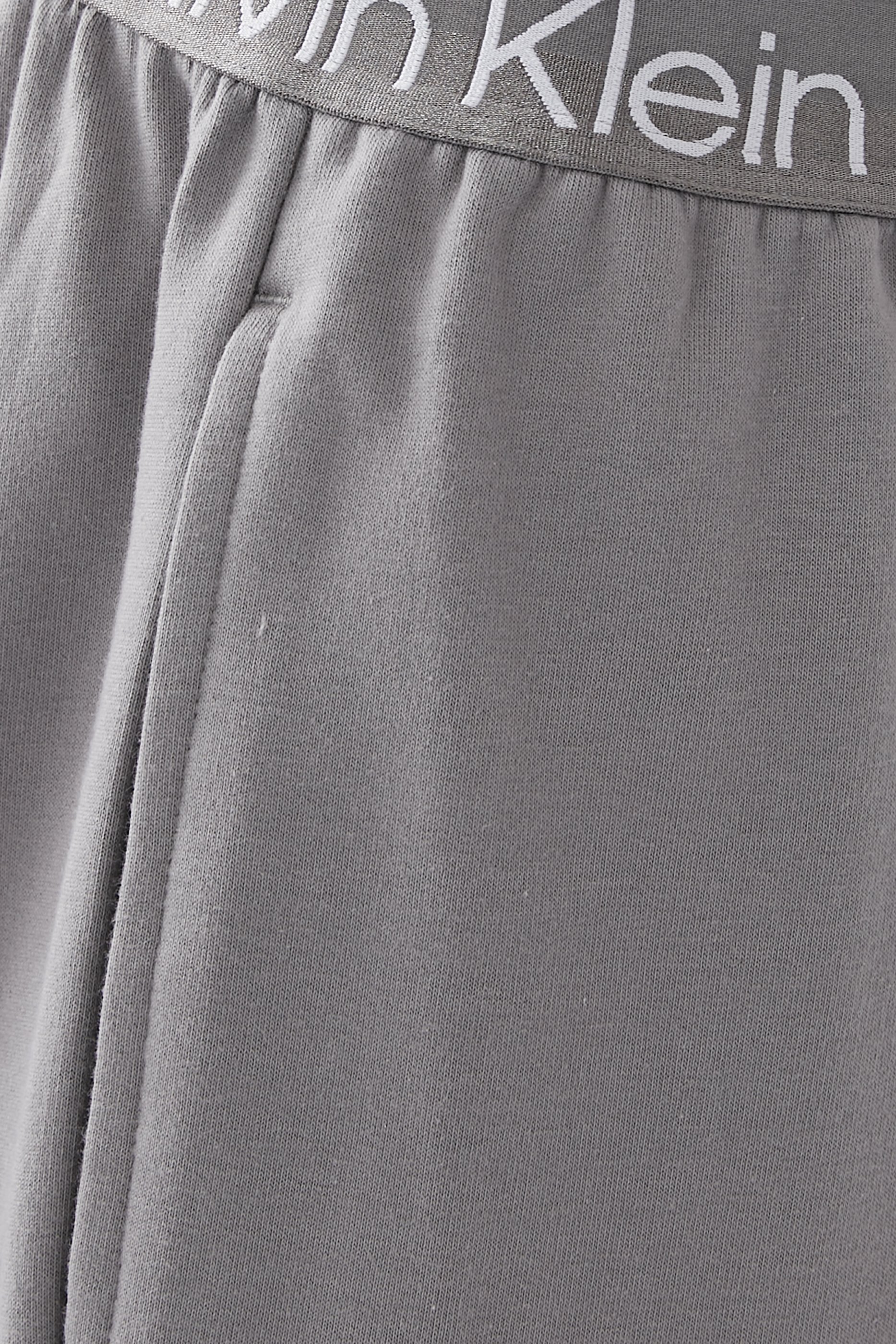 بنطال رياضي للبيت بشعار الماركة