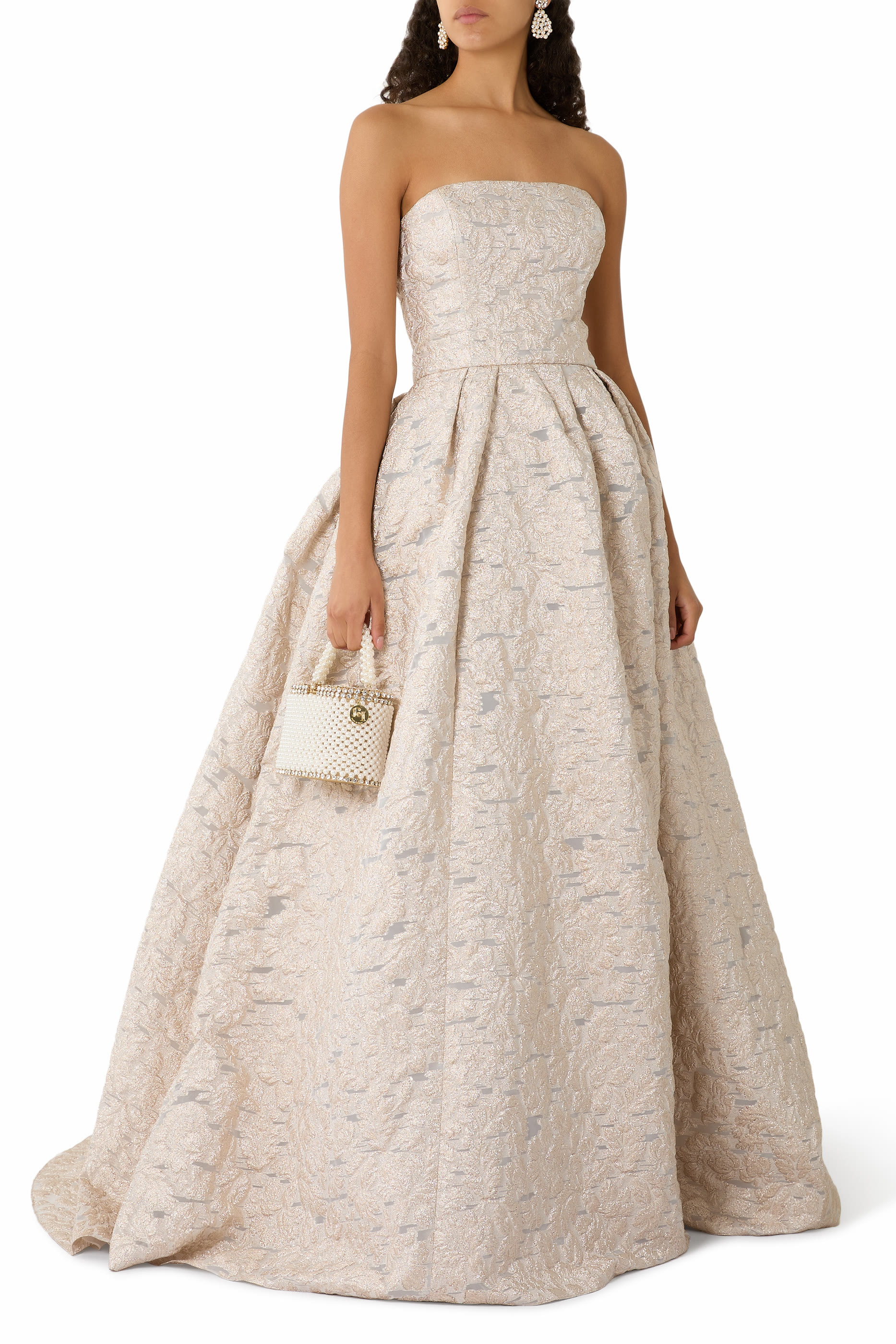 فستان فيل كوبيه بلا حمالات