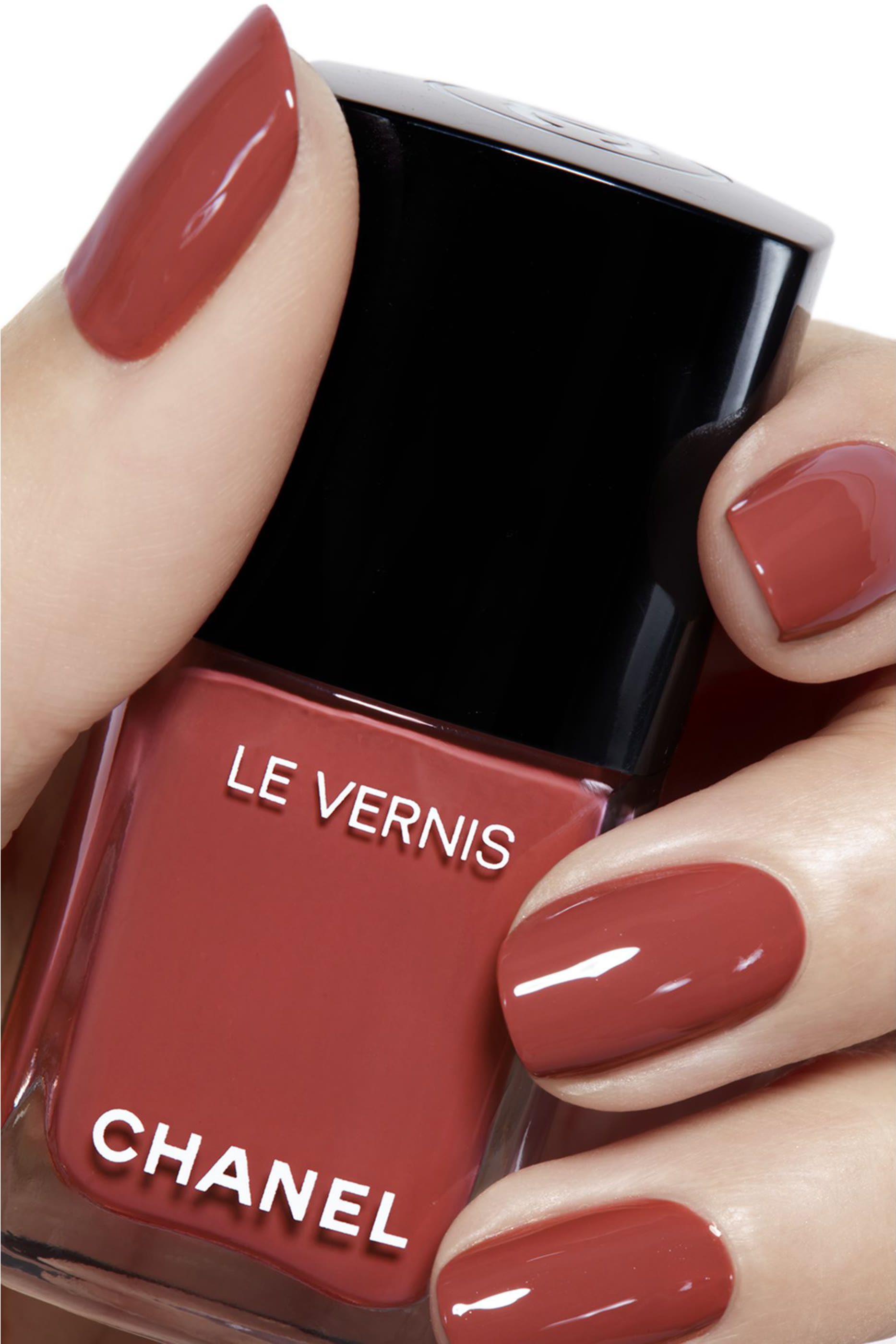 طلاء أظافر Chanel LE VERNIS