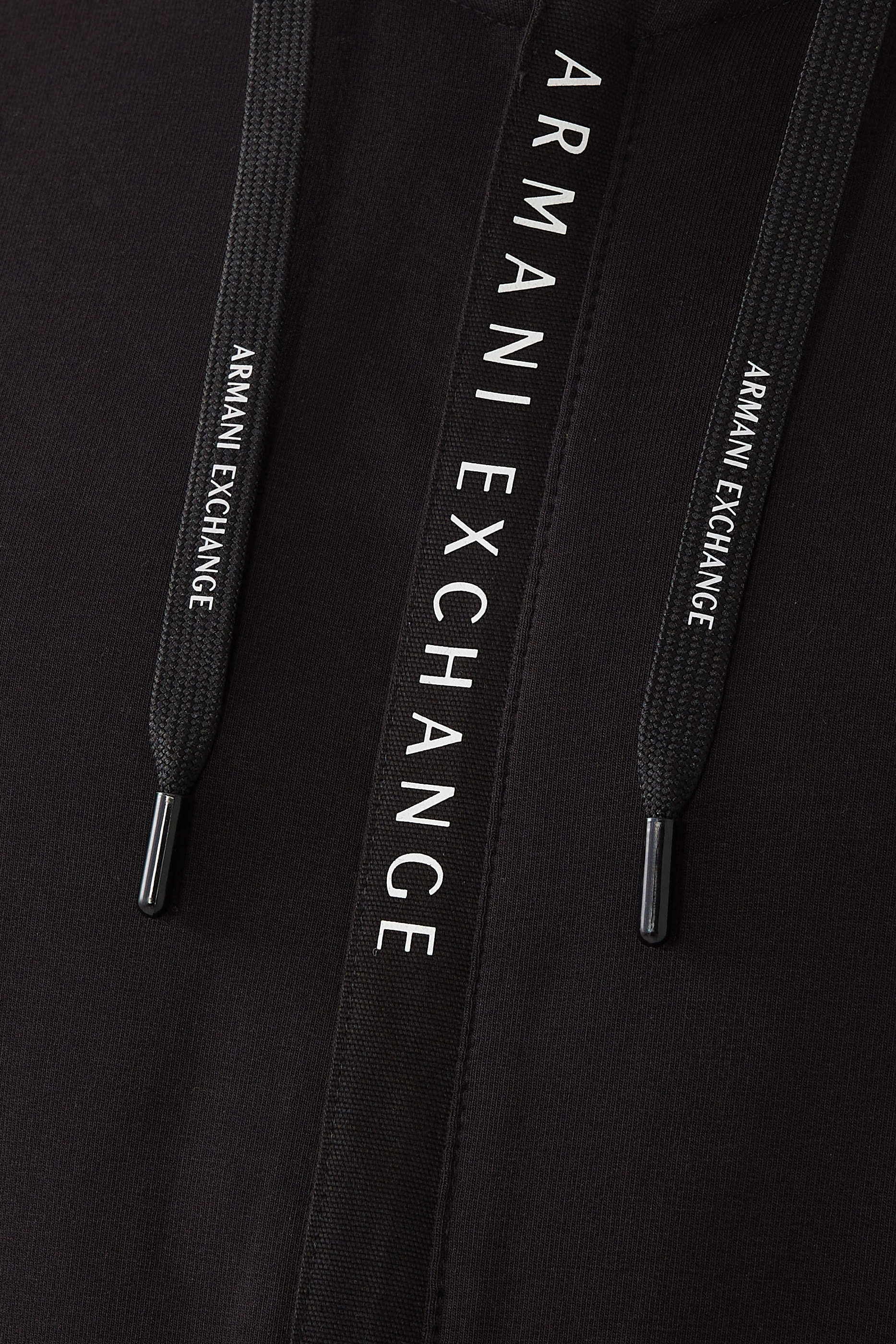 هودي بسحاب وطبعة شعار الماركة