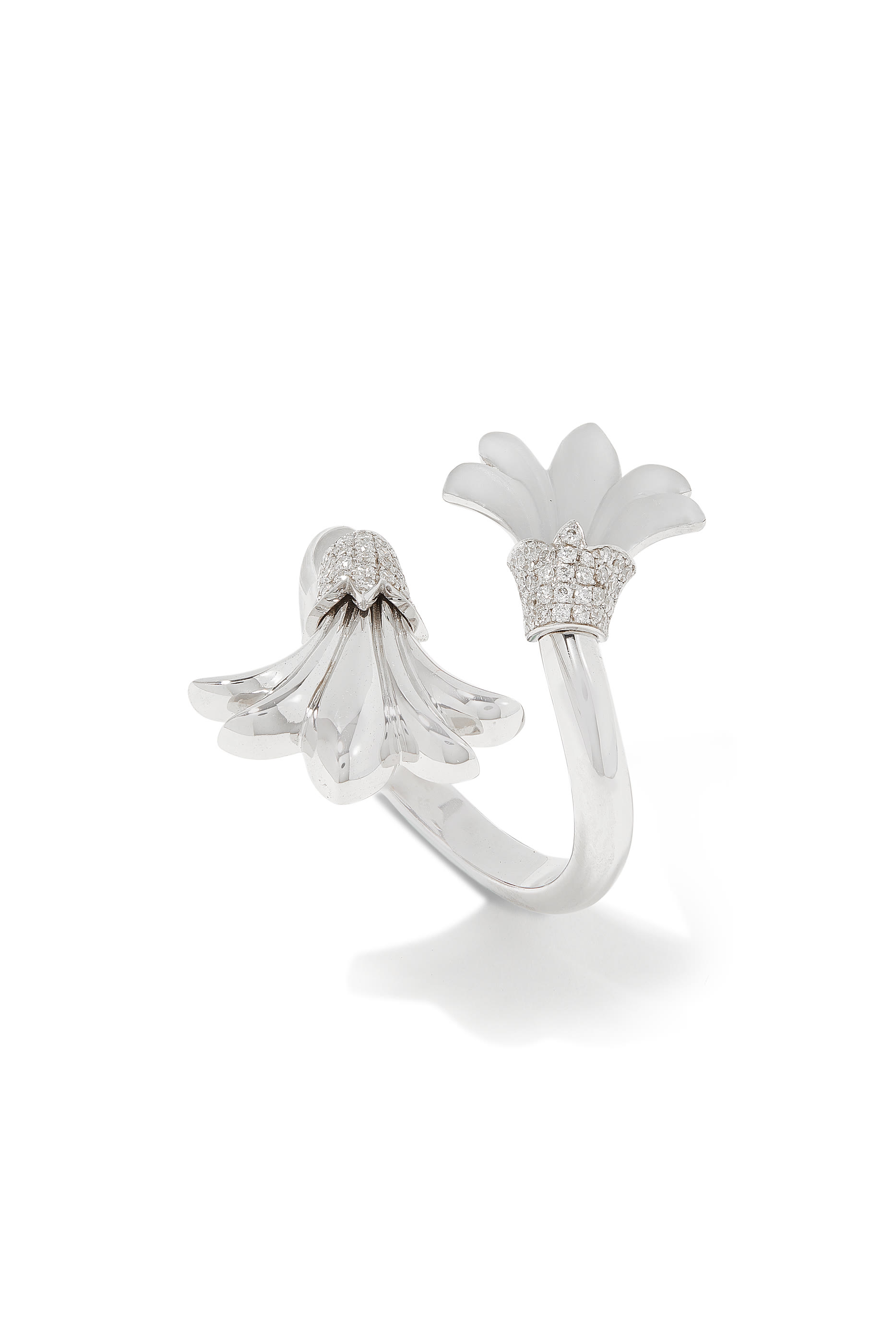 خاتم سايكديليا اون اي فاين مرصع بالماس ذهب أبيض عيار 18