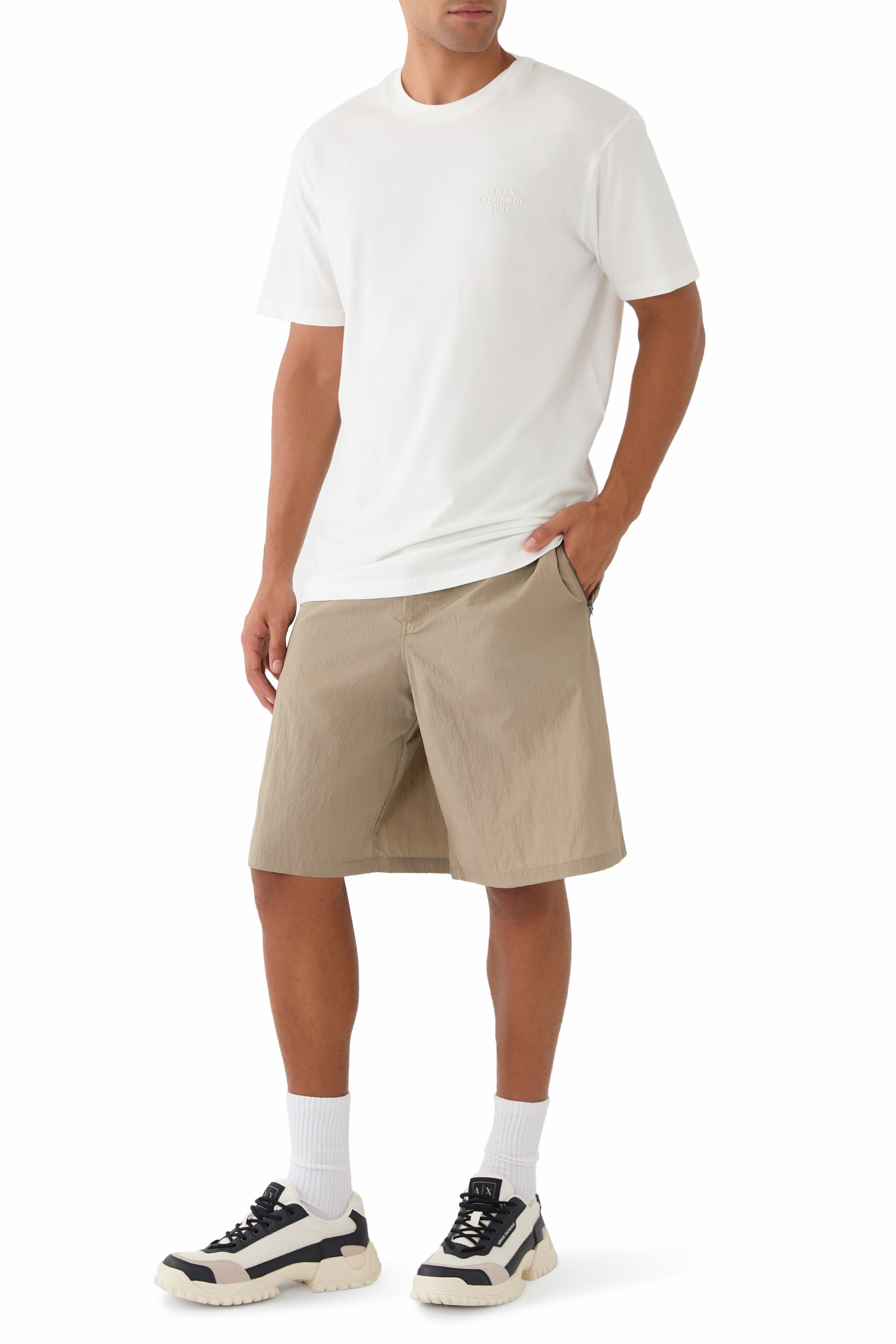 تيشيرت بحروف شعار الماركة جيرسيه