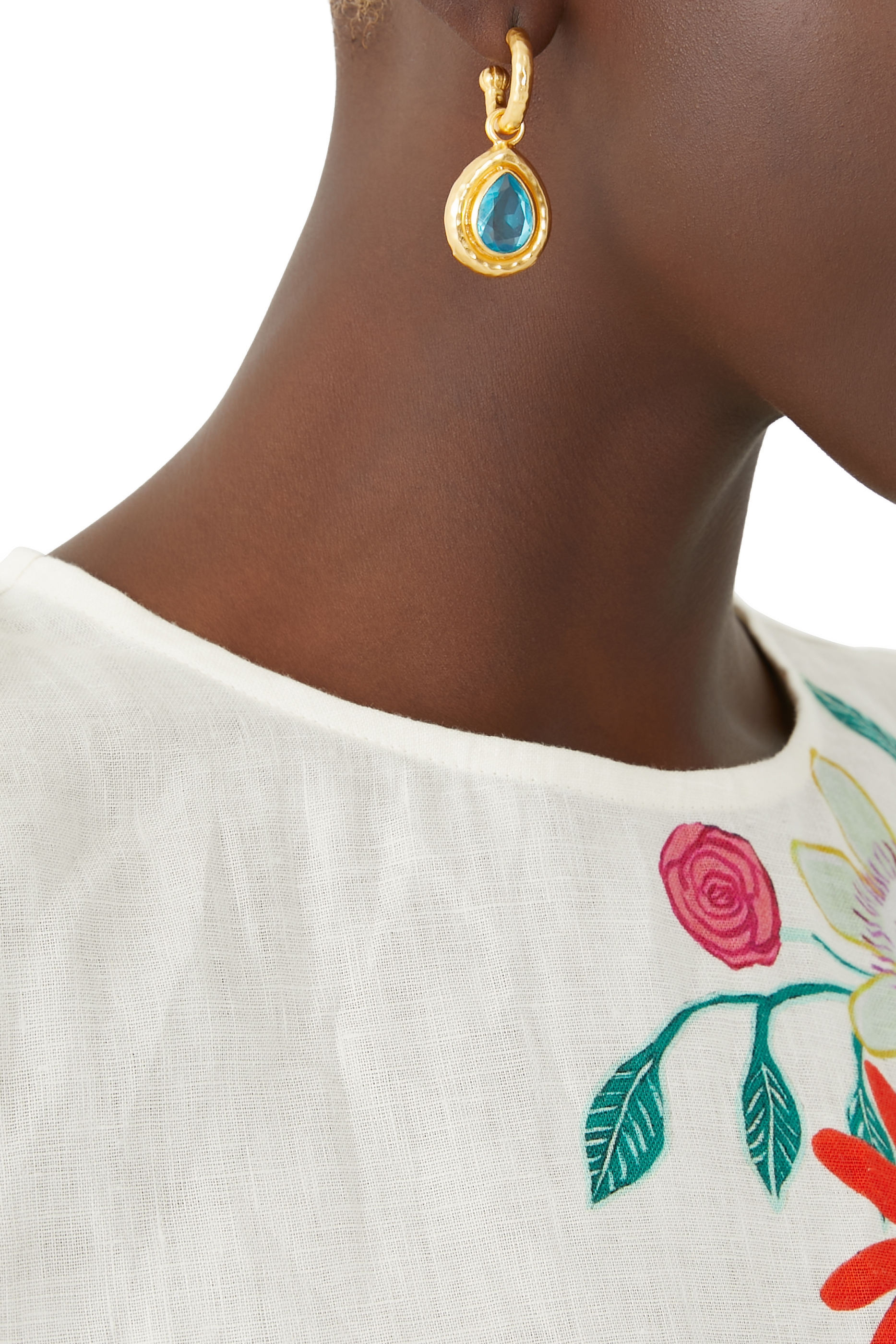 أقراط إينس مرصعة بالفيروز نحاس مطلي بذهب أصفر عيار 24