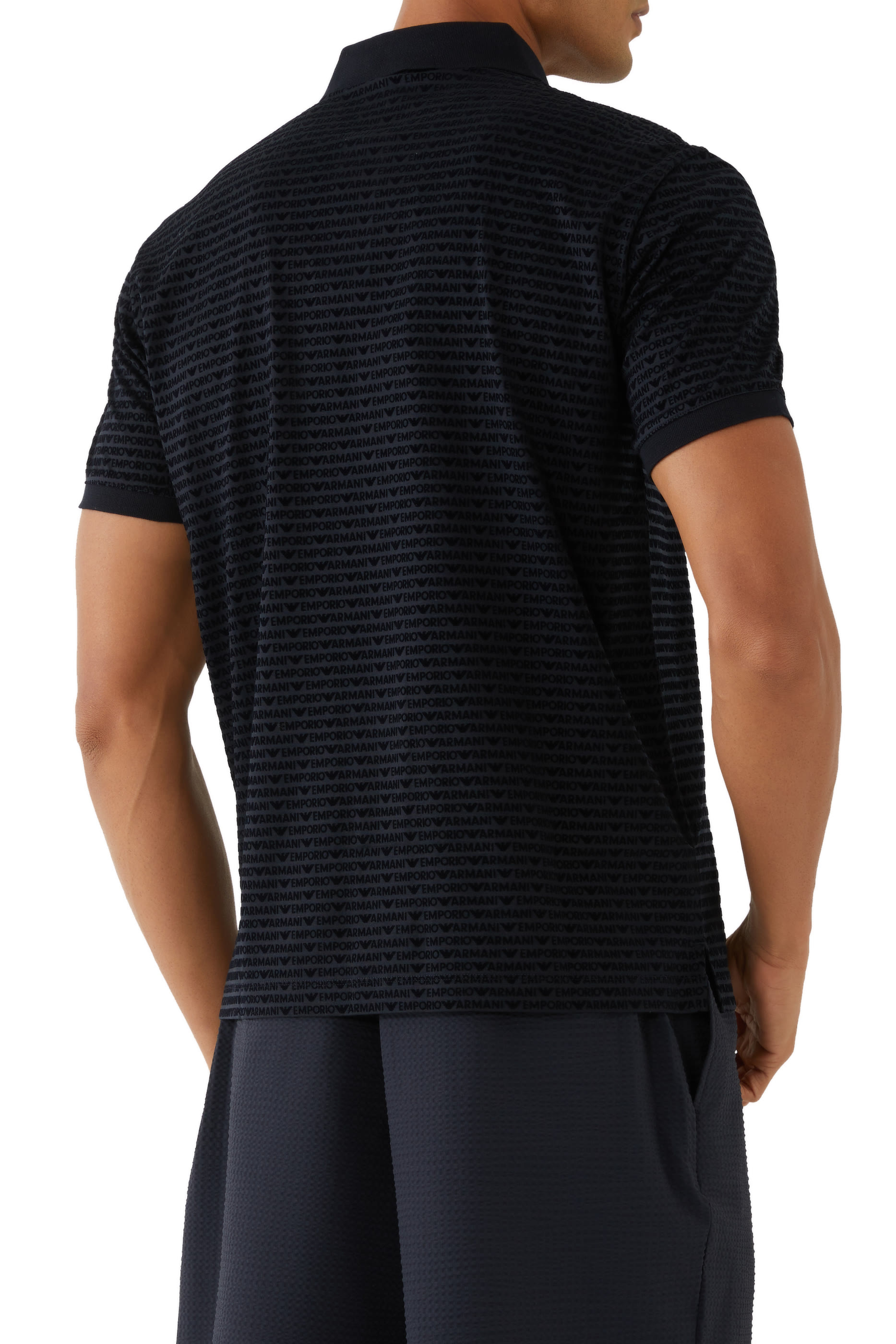 قميص بشعار الماركة بارز الملمس بالكامل