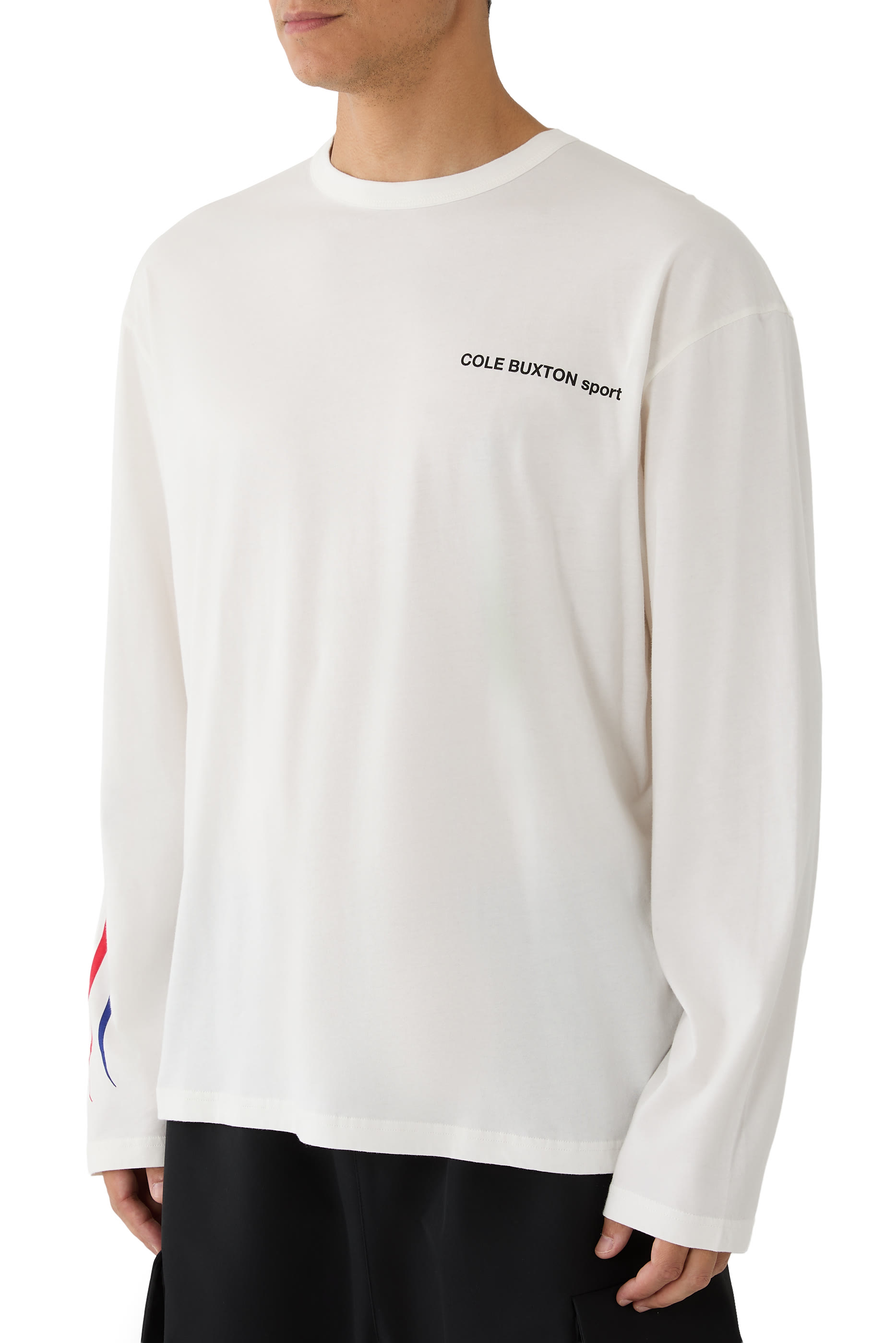 تيشيرت سبورت بأكمام طويلة