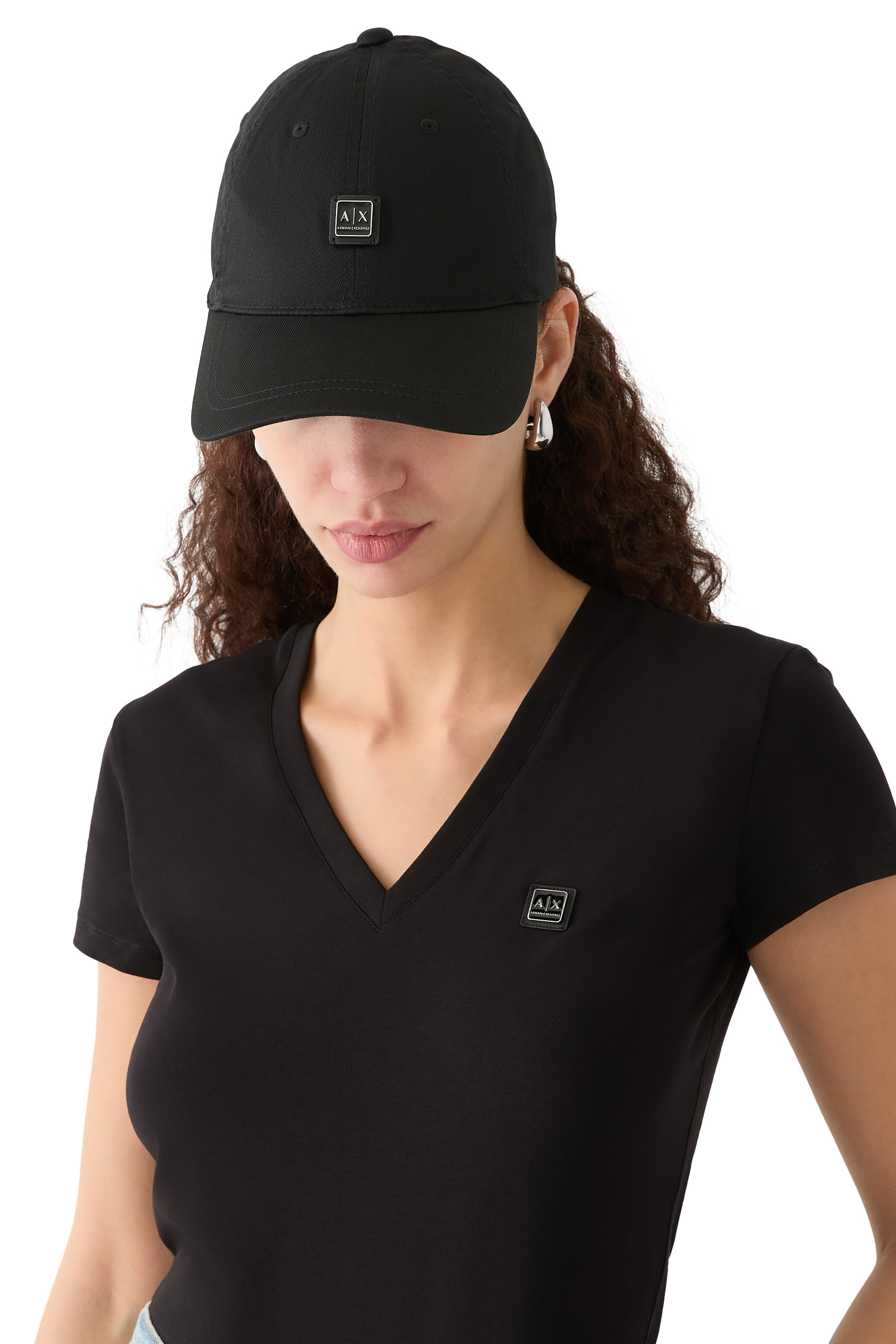 كاب كابيلي بشعار الماركة