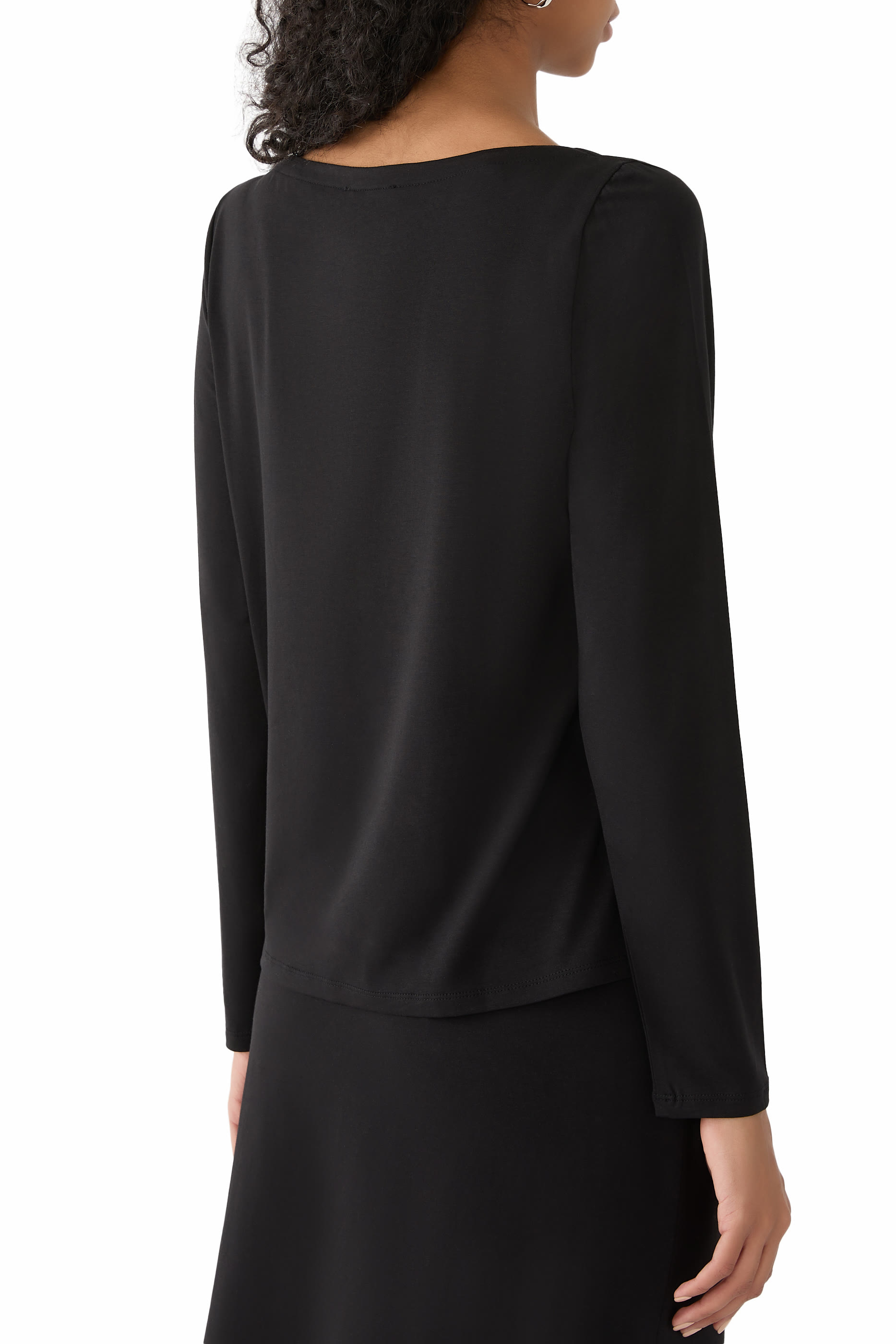 بلوزة بياقة باتو نسيج جيرسيه ناعم مطاطي