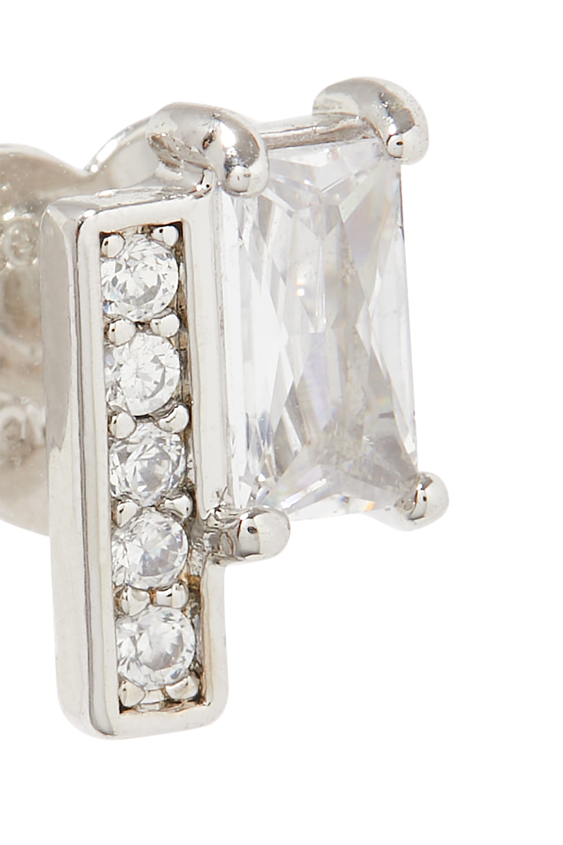 أقراط بريشوس ديلايتس