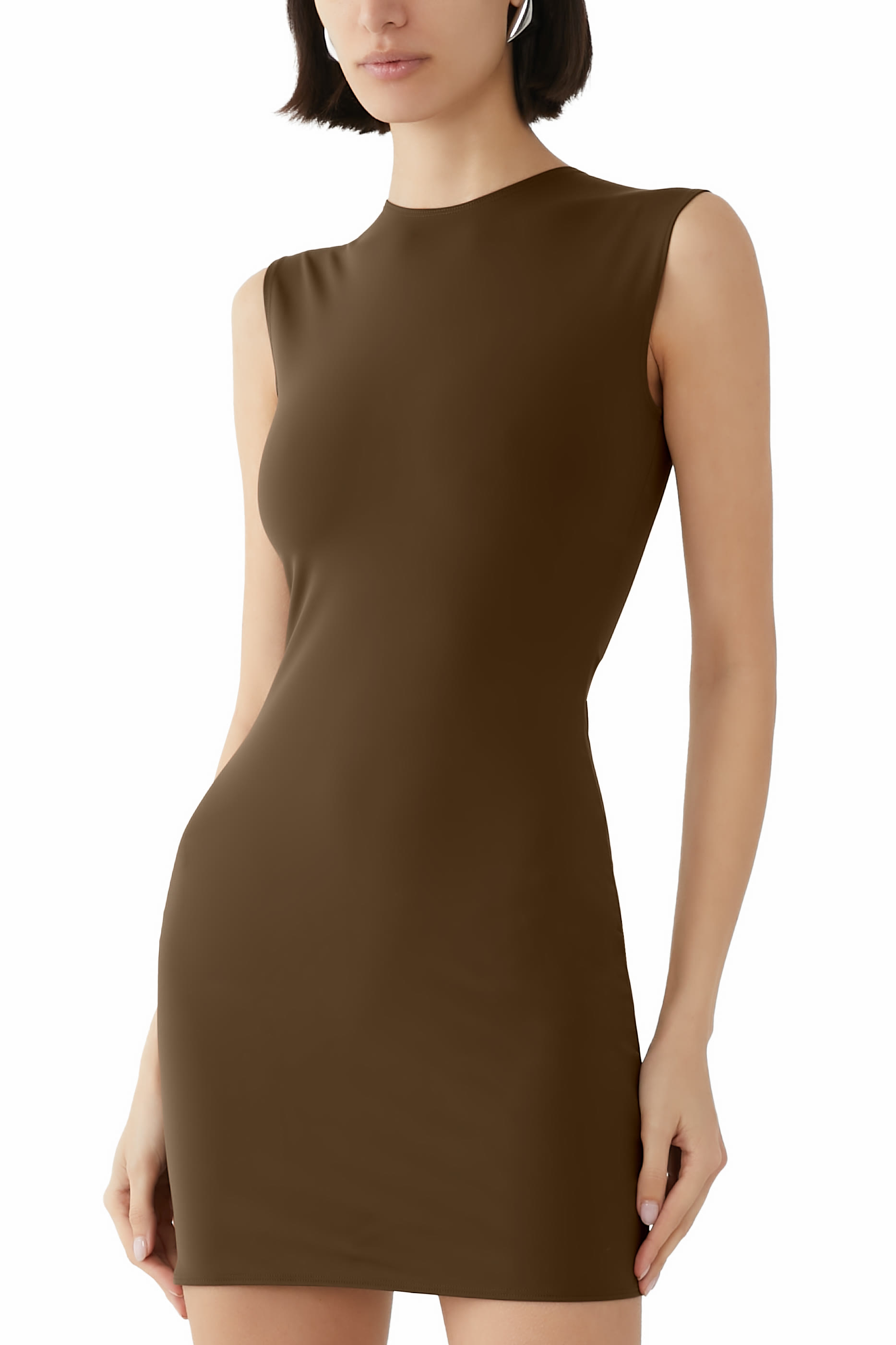 فستان قصير بلا أكمام