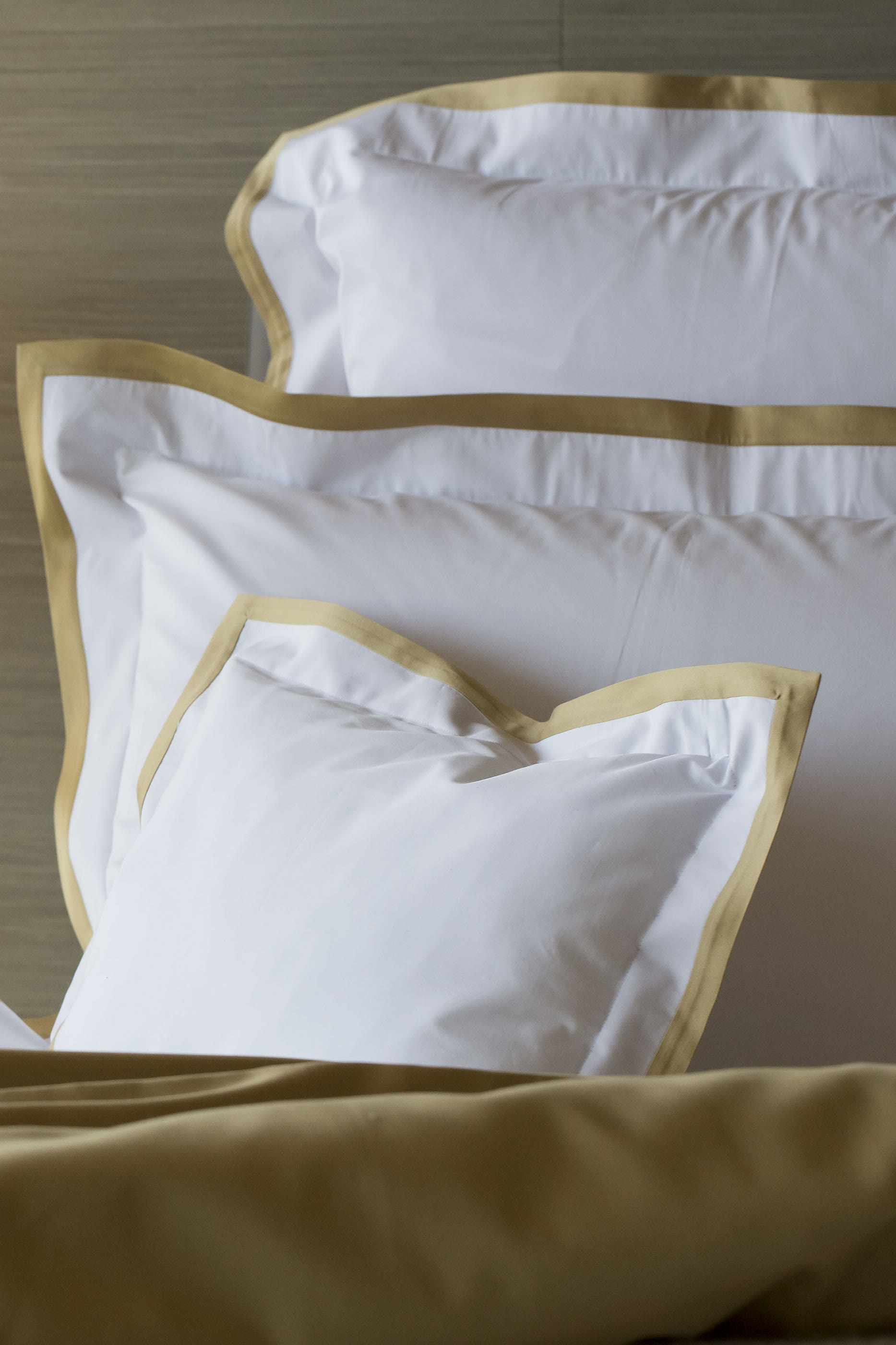 غطاء وسادة هيلا