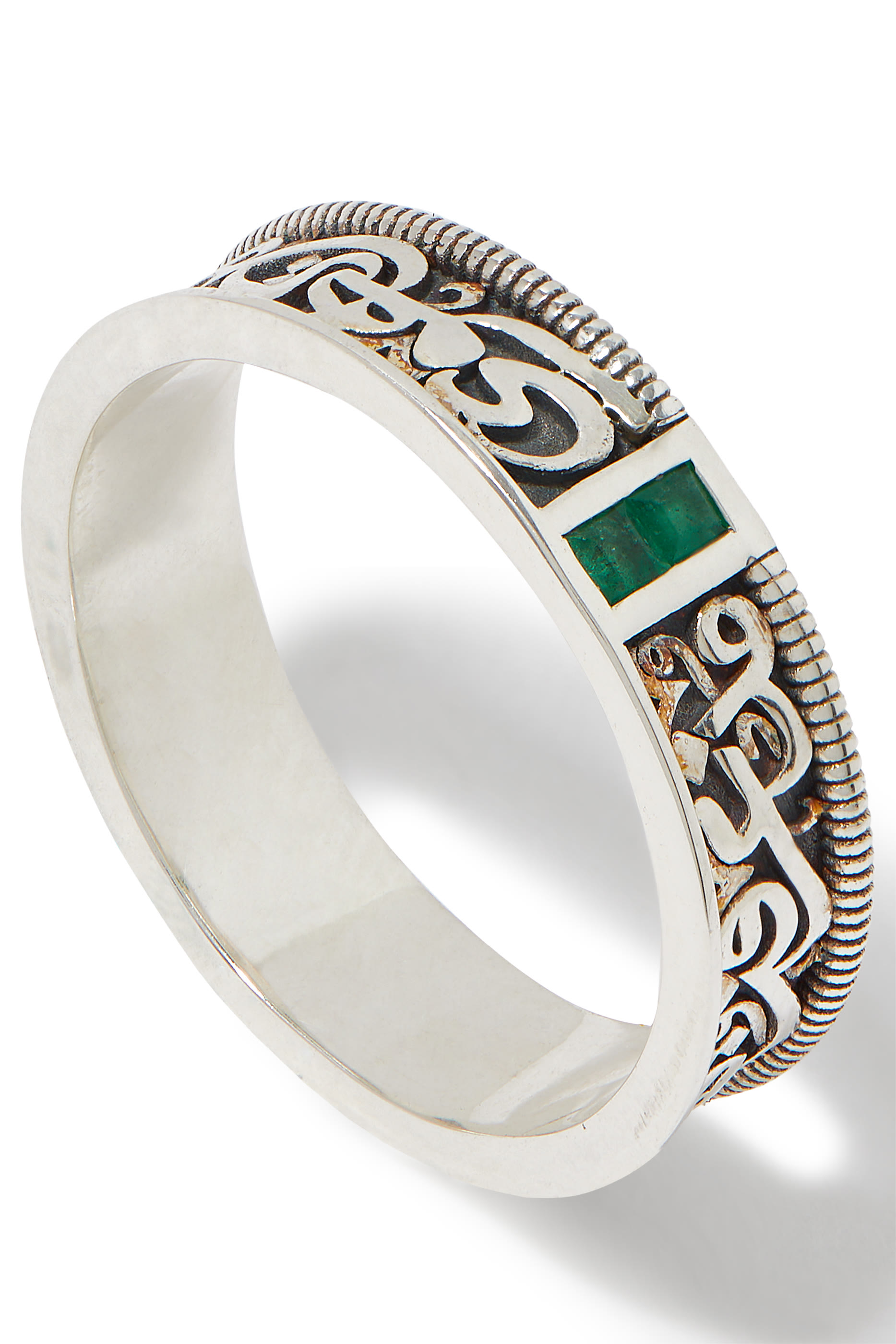 خاتم النور تايملس لوف مرصع بالزمرد