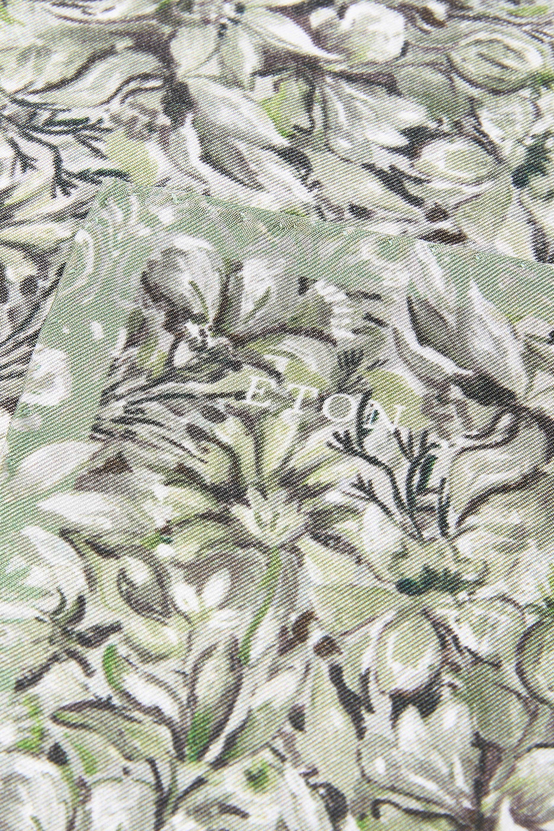 وشاح جيب بتصميم مربع بنقشة أزهار حرير تويل