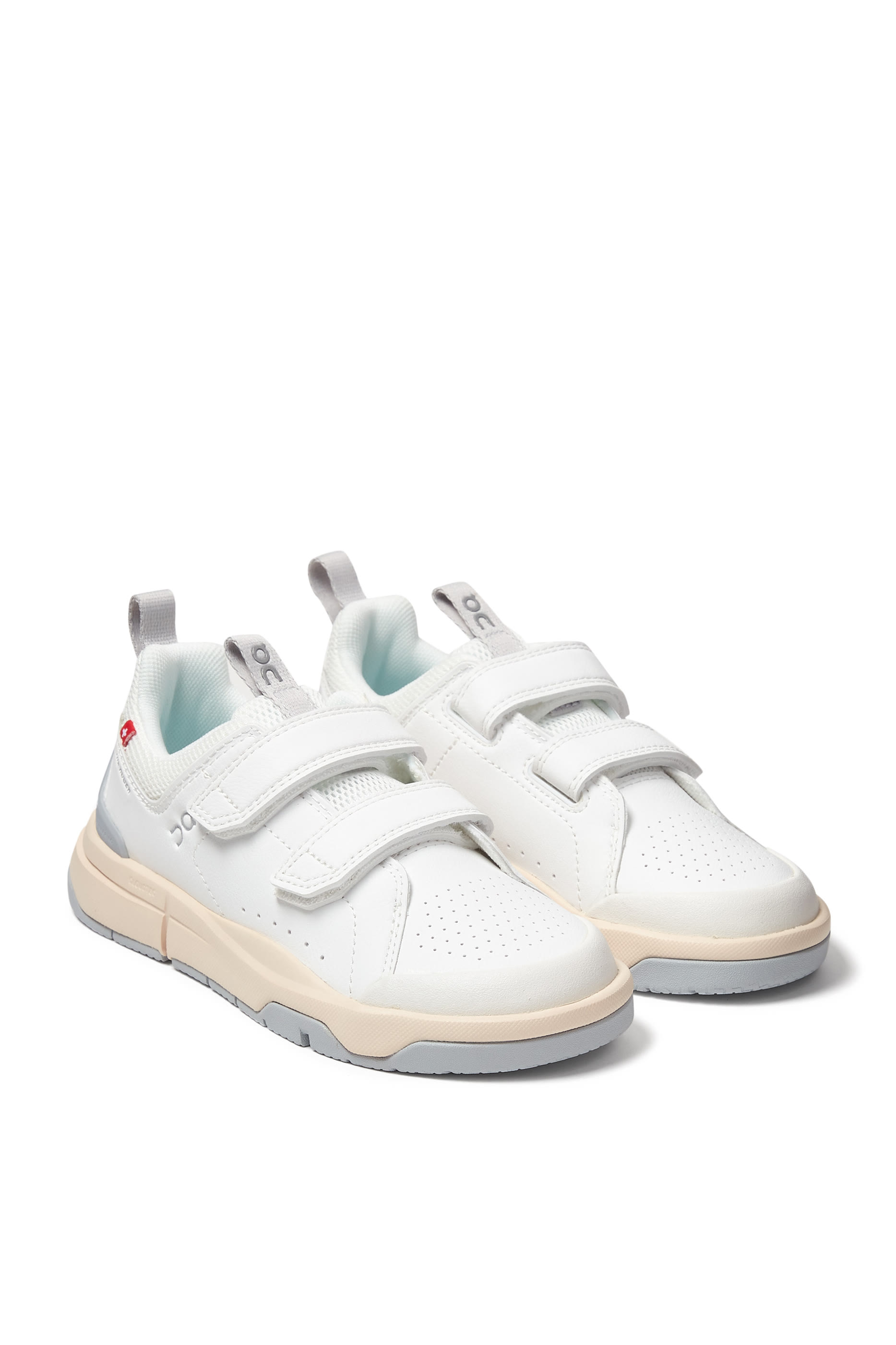 سنيكرز روجر للأطفال