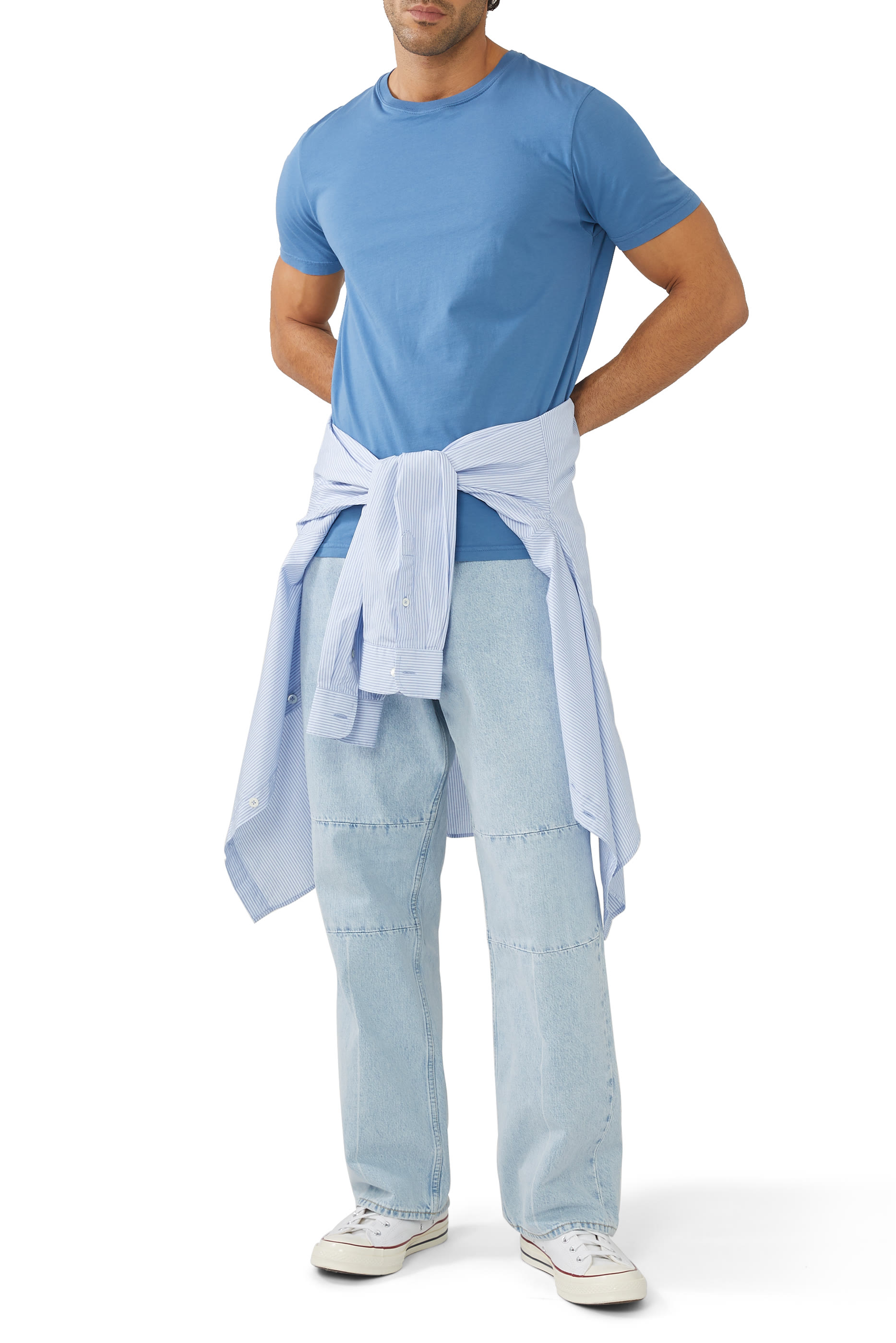 تيشيرت بأكمام قصيرة