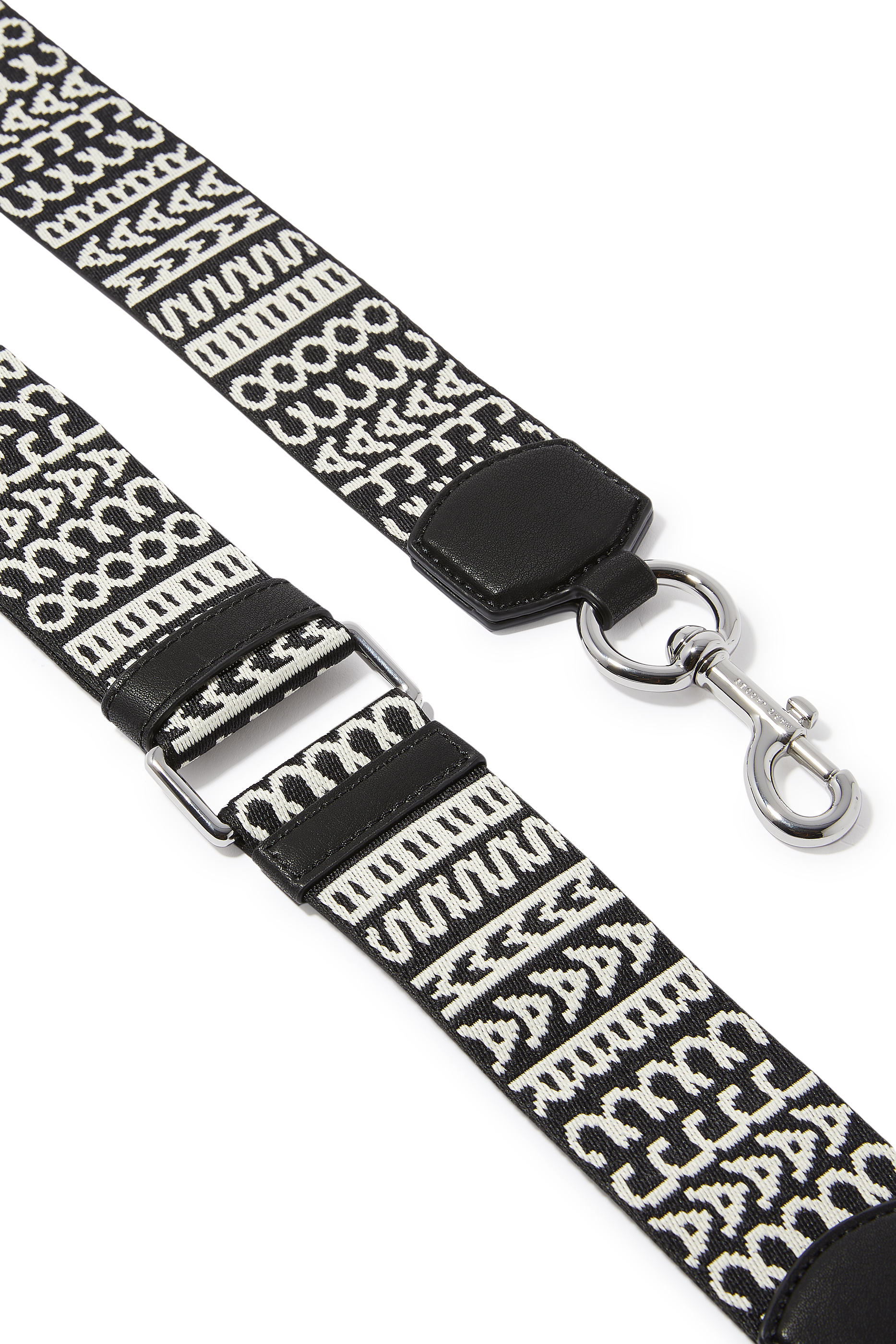 حمالة بنقشة حروف شعار الماركة