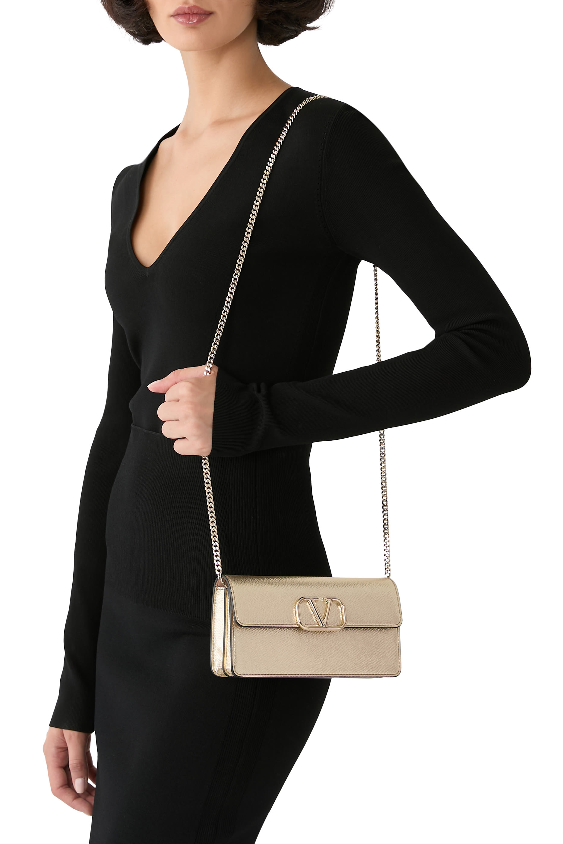 محفظة بسلسلة وحلية شعار الماركة جلد عجل لامع بارز الملمس