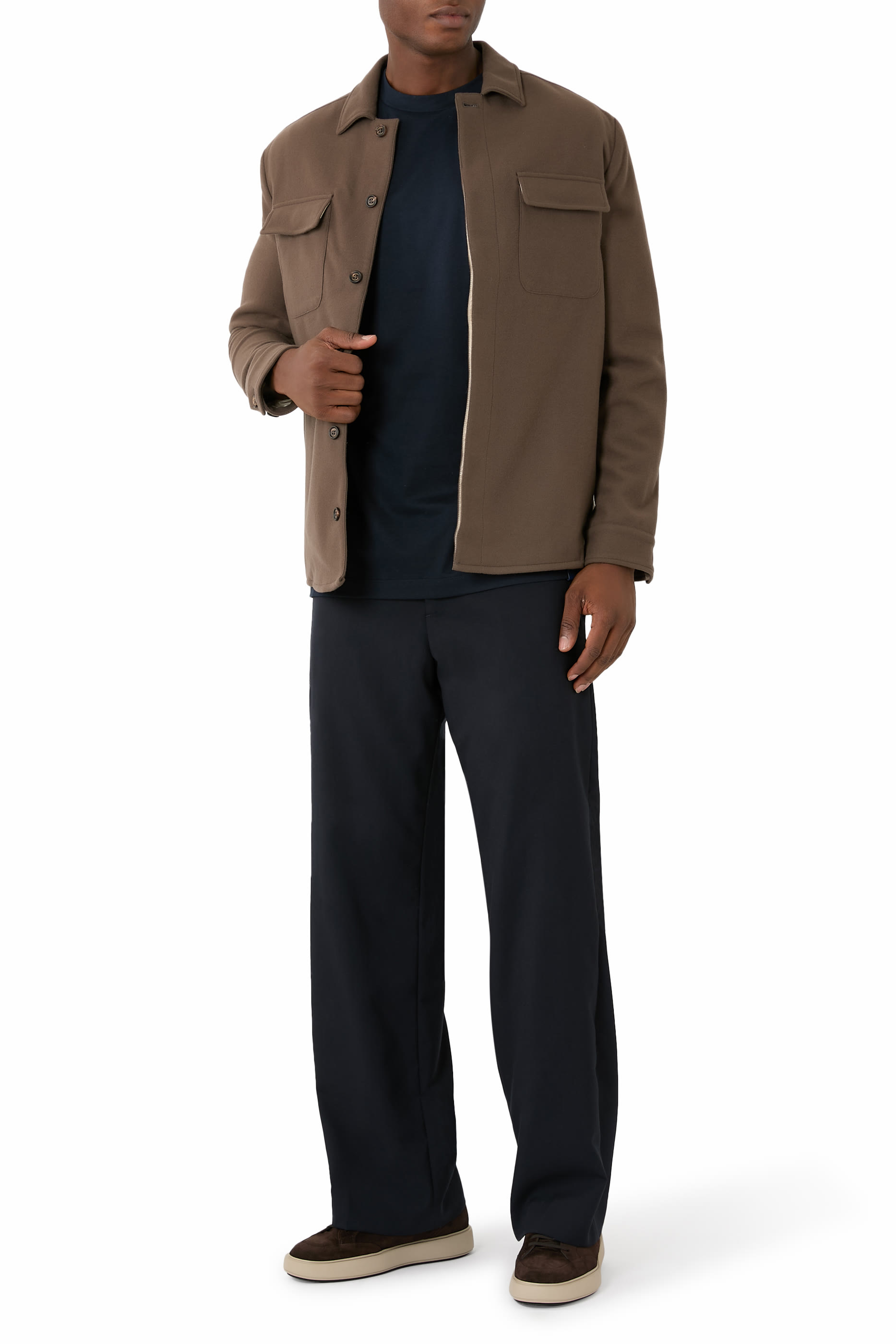 قميص بنمط جاكيت