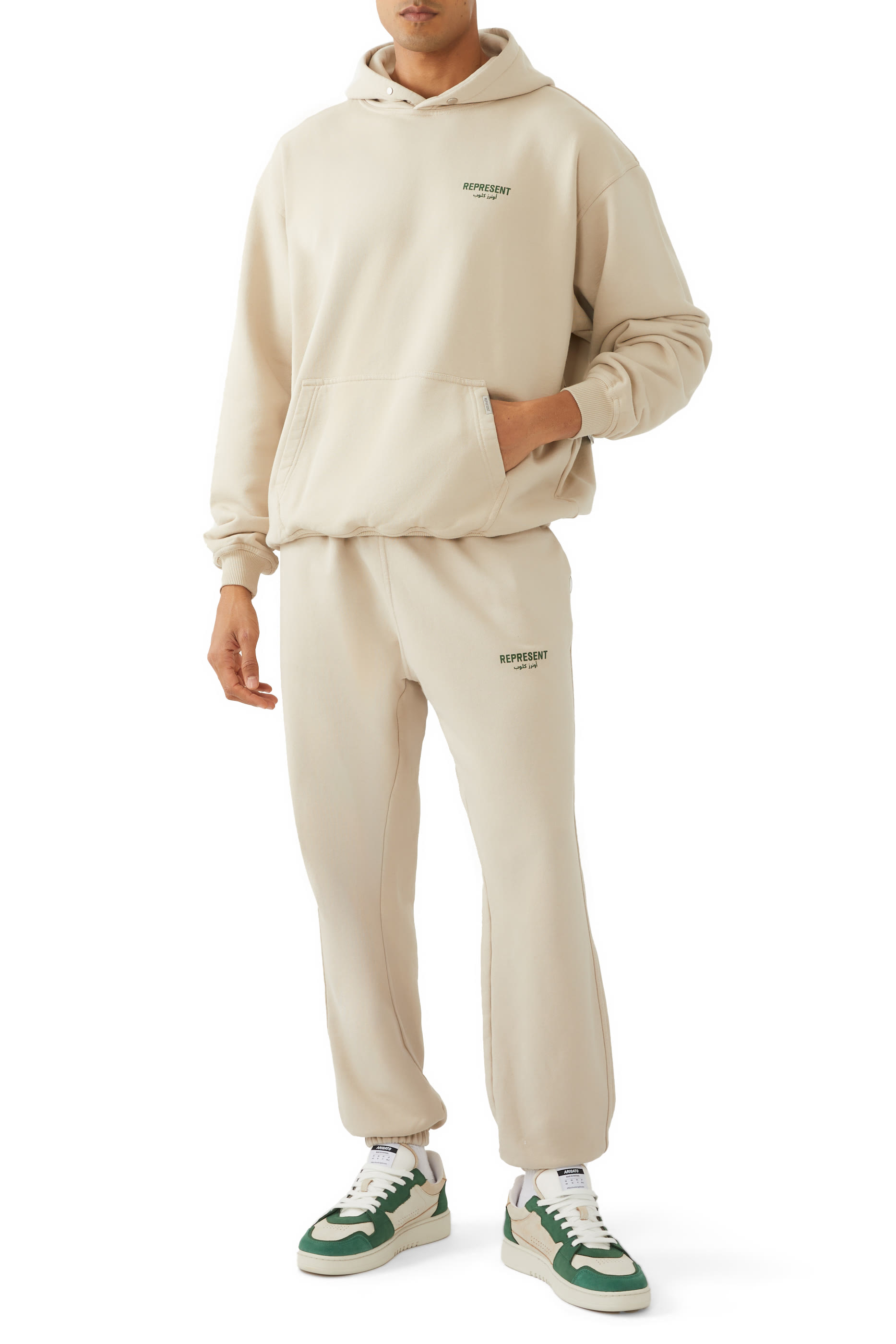 هودي بشعار اونرز كلوب