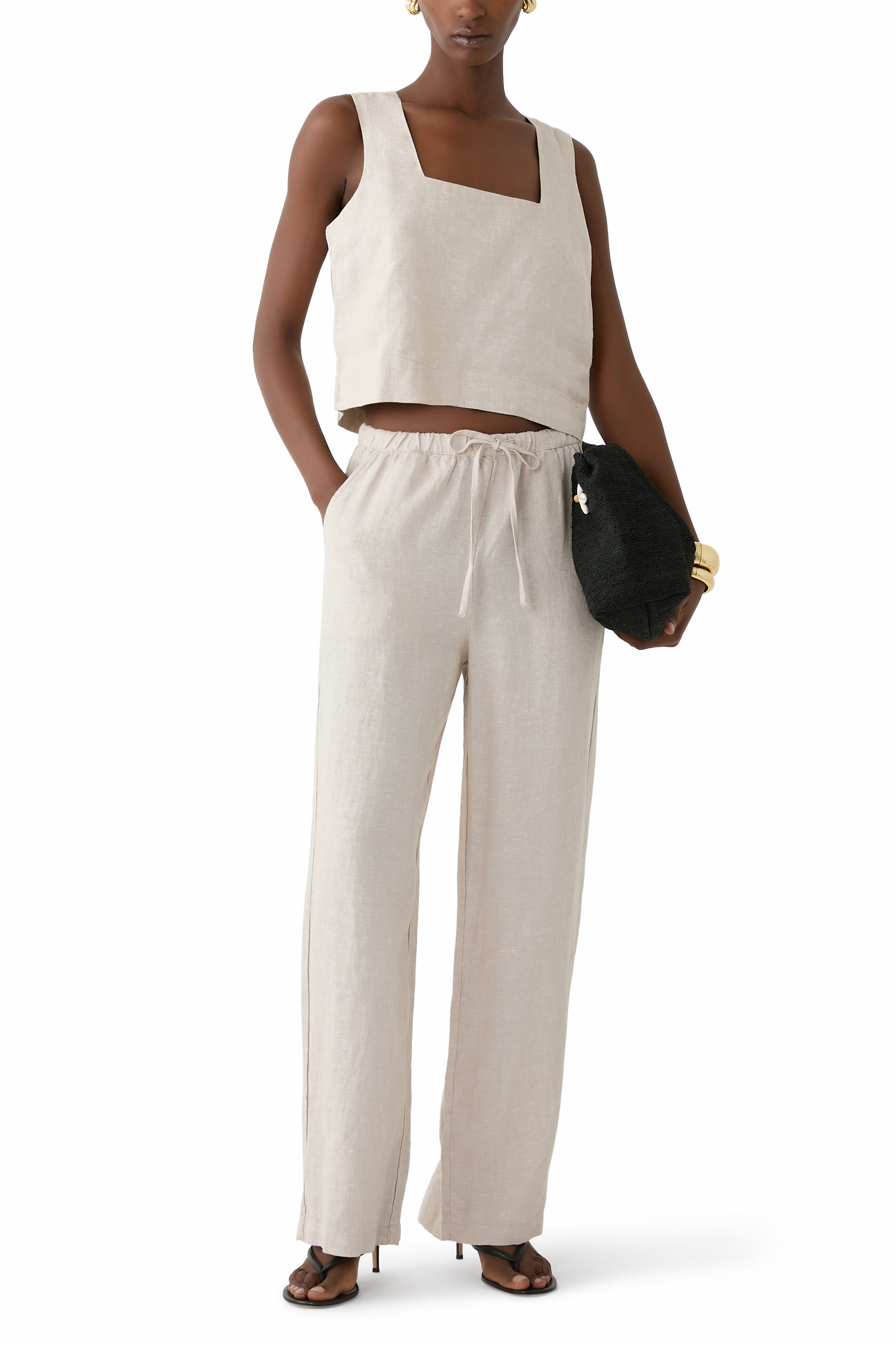 بلوزة أكيرا