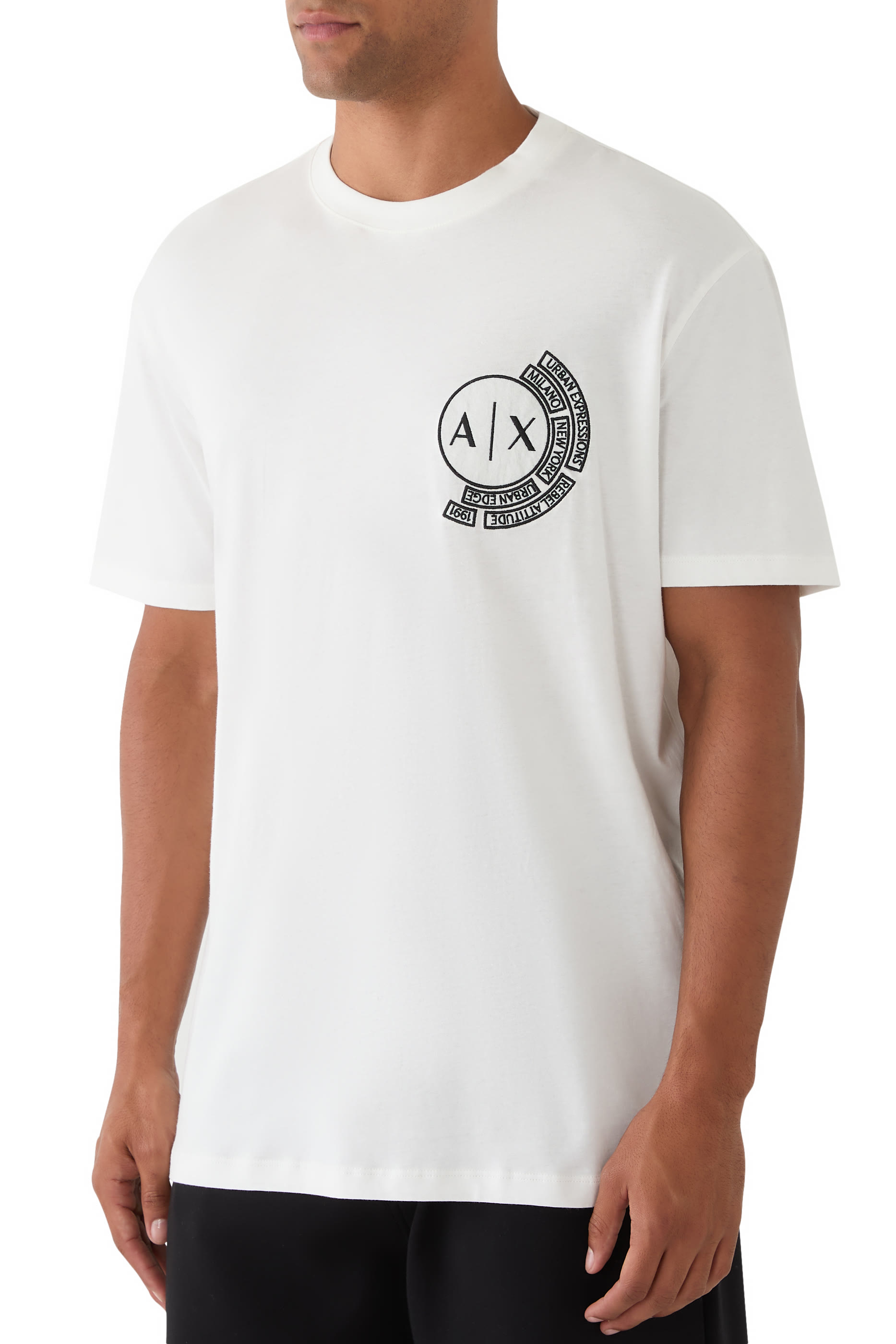 تيشيرت برقعة بشعار الماركة