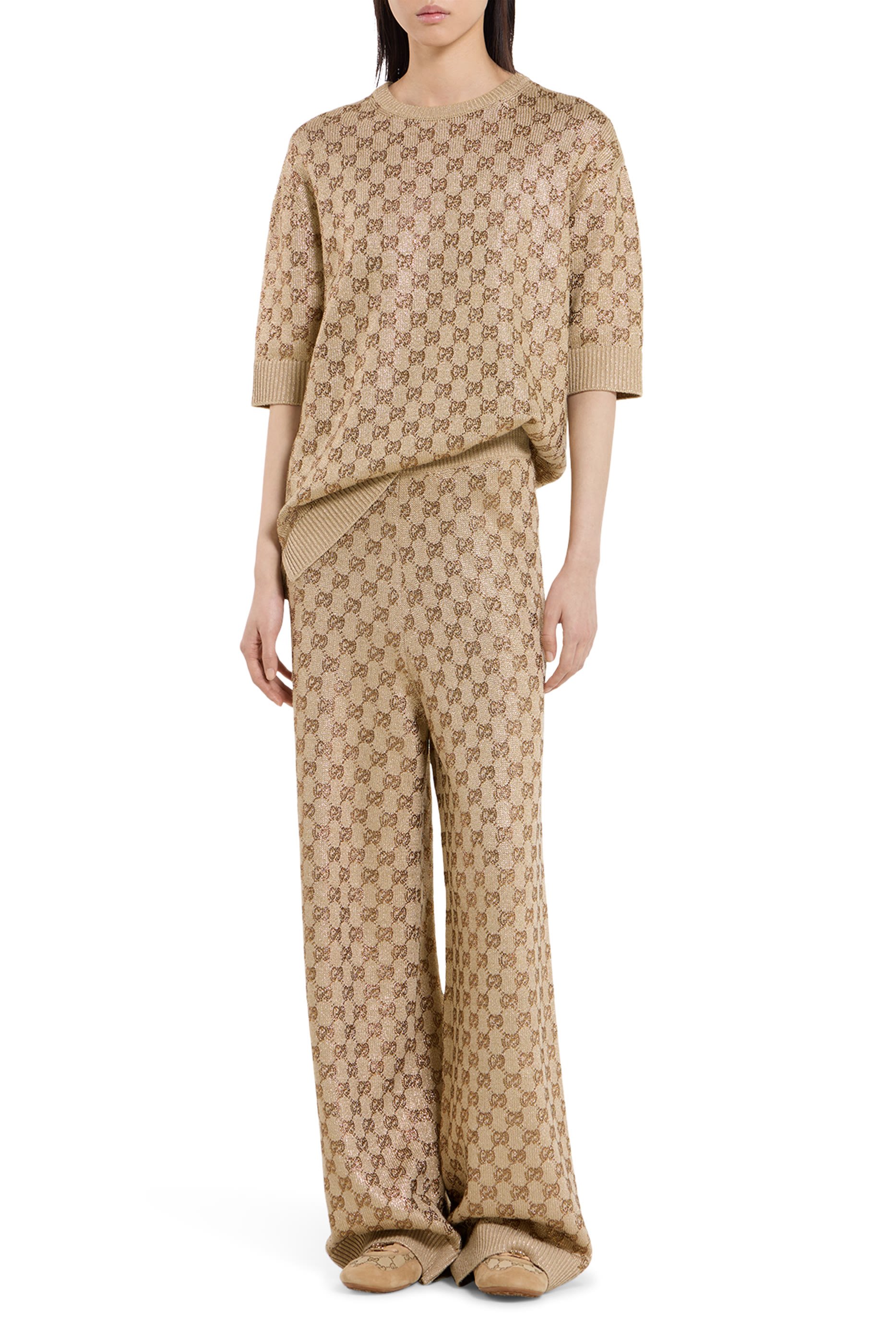 سترة بحرفي شعار الماركة مرصعة بالكريستال بالكامل