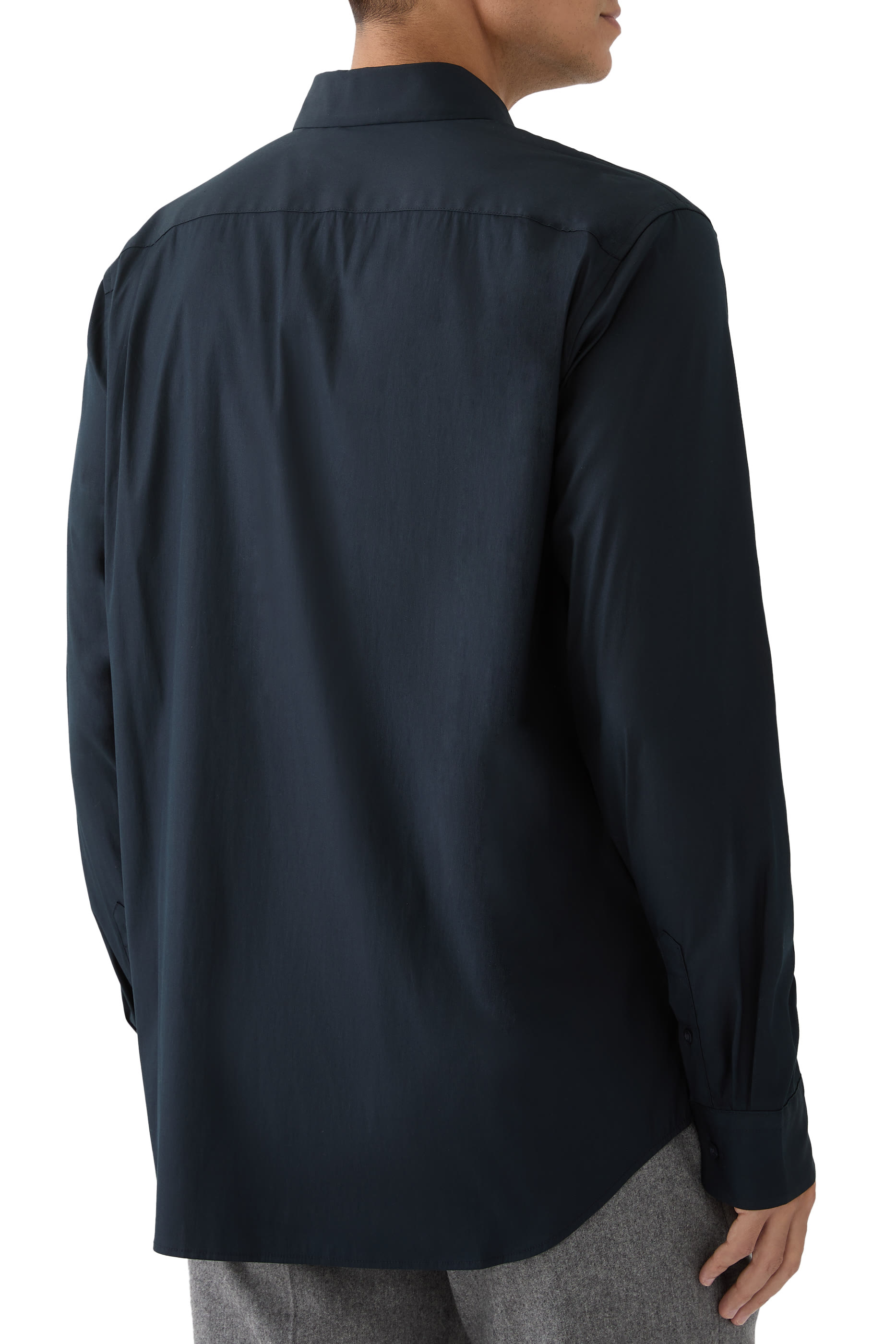 قميص بأكمام طويلة وجيبين