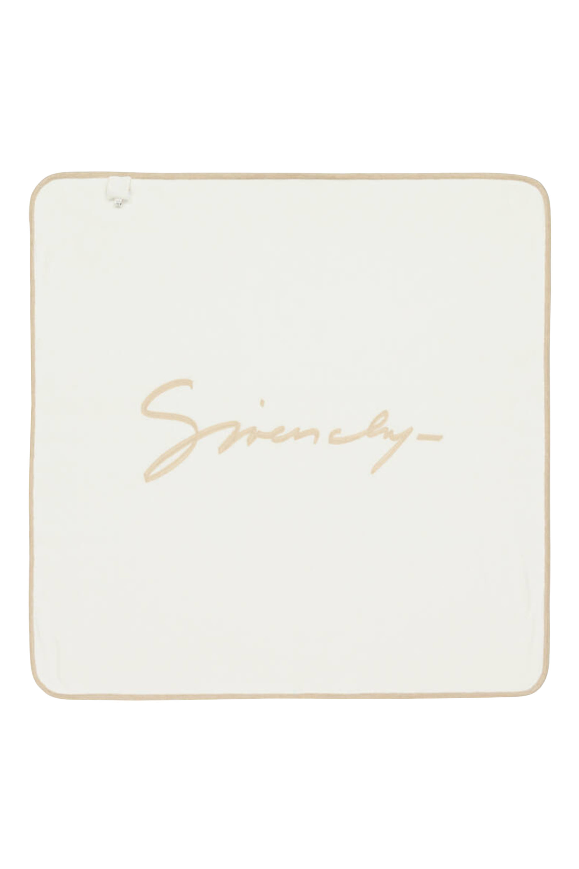 بطانية مزينة بشعار الماركة للأطفال