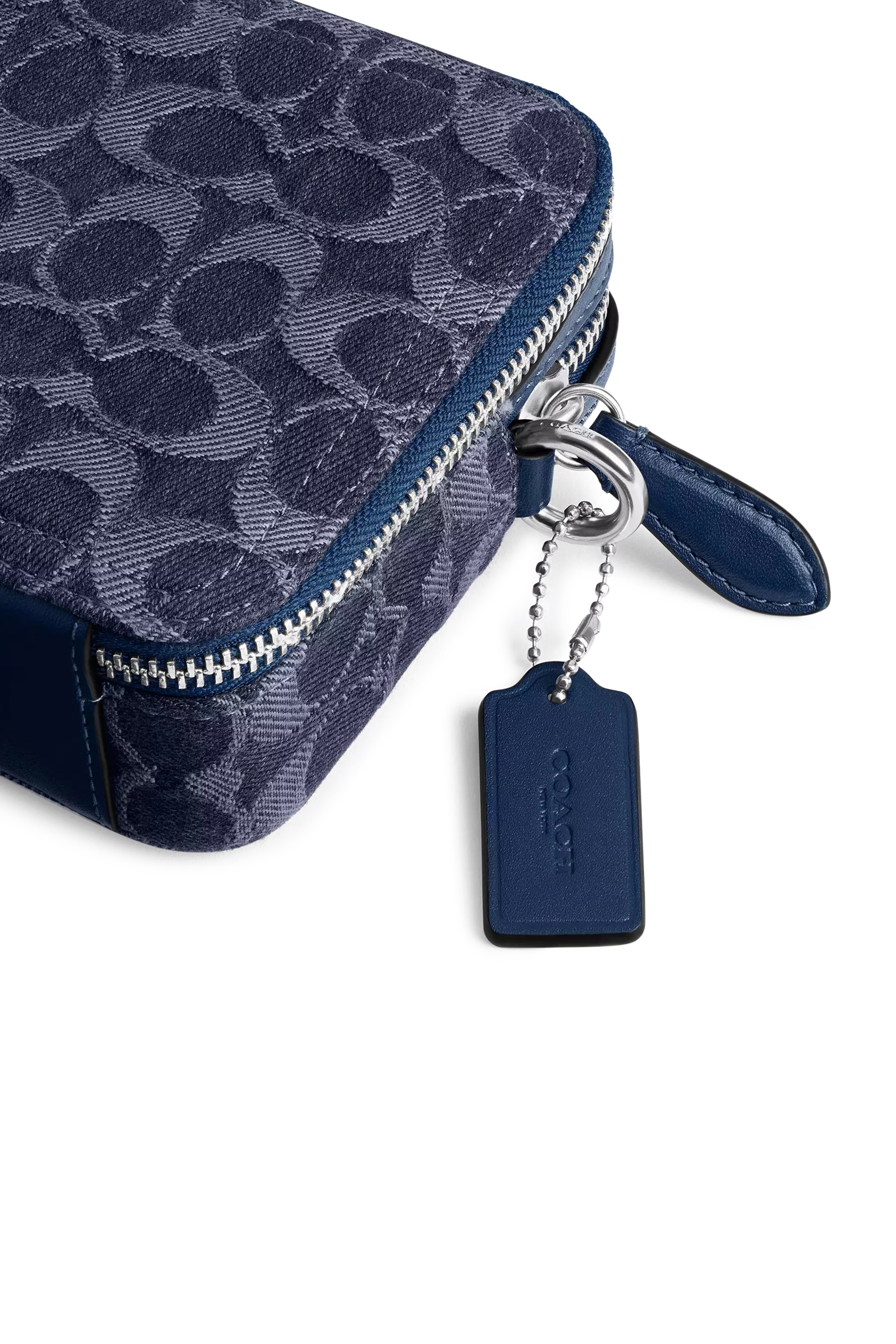 حقيبة كروس بودي تشارتر 19 دنيم بشعار الماركة