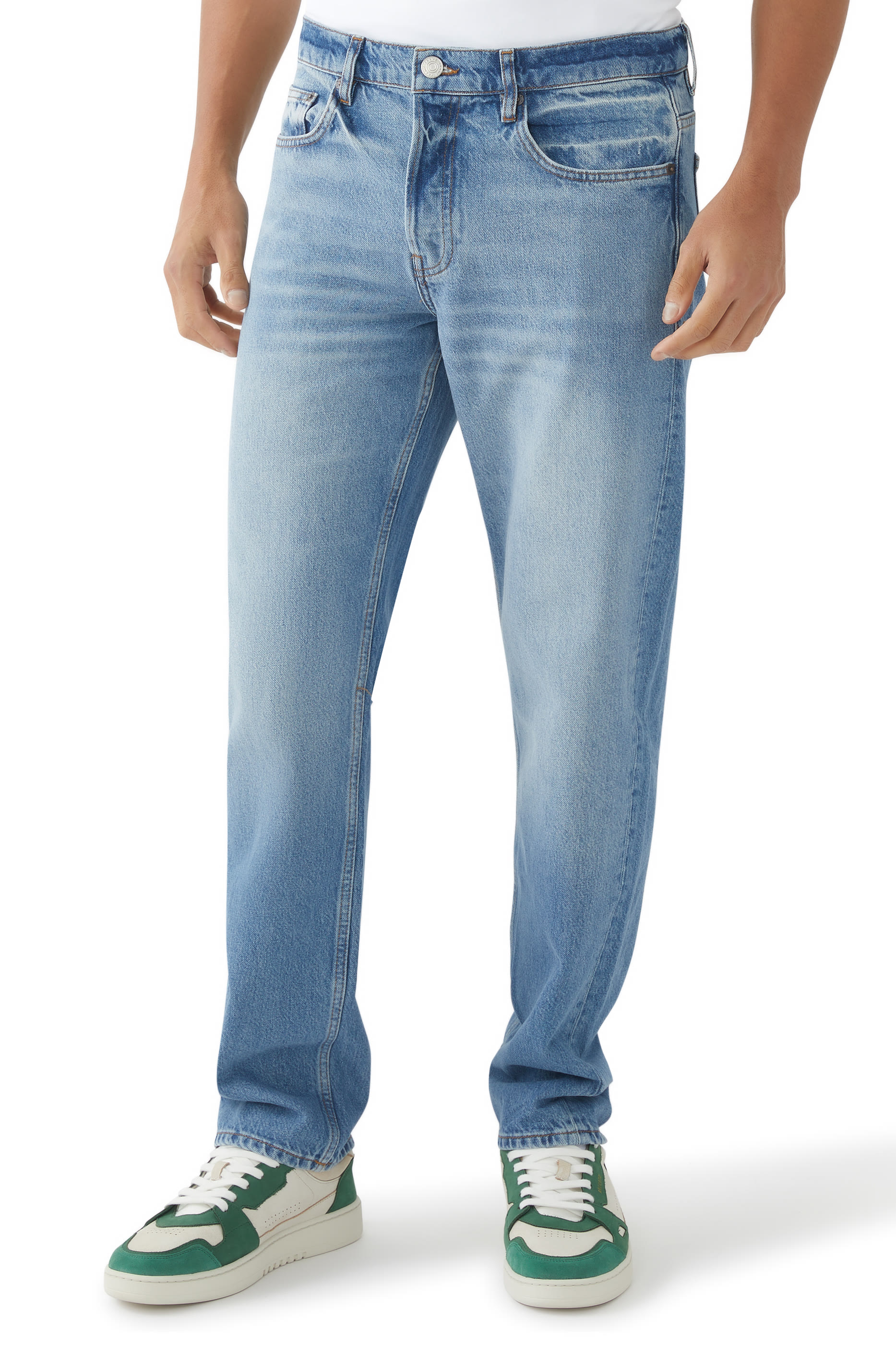 بنطال جينز بقصة ساق مستقيمة