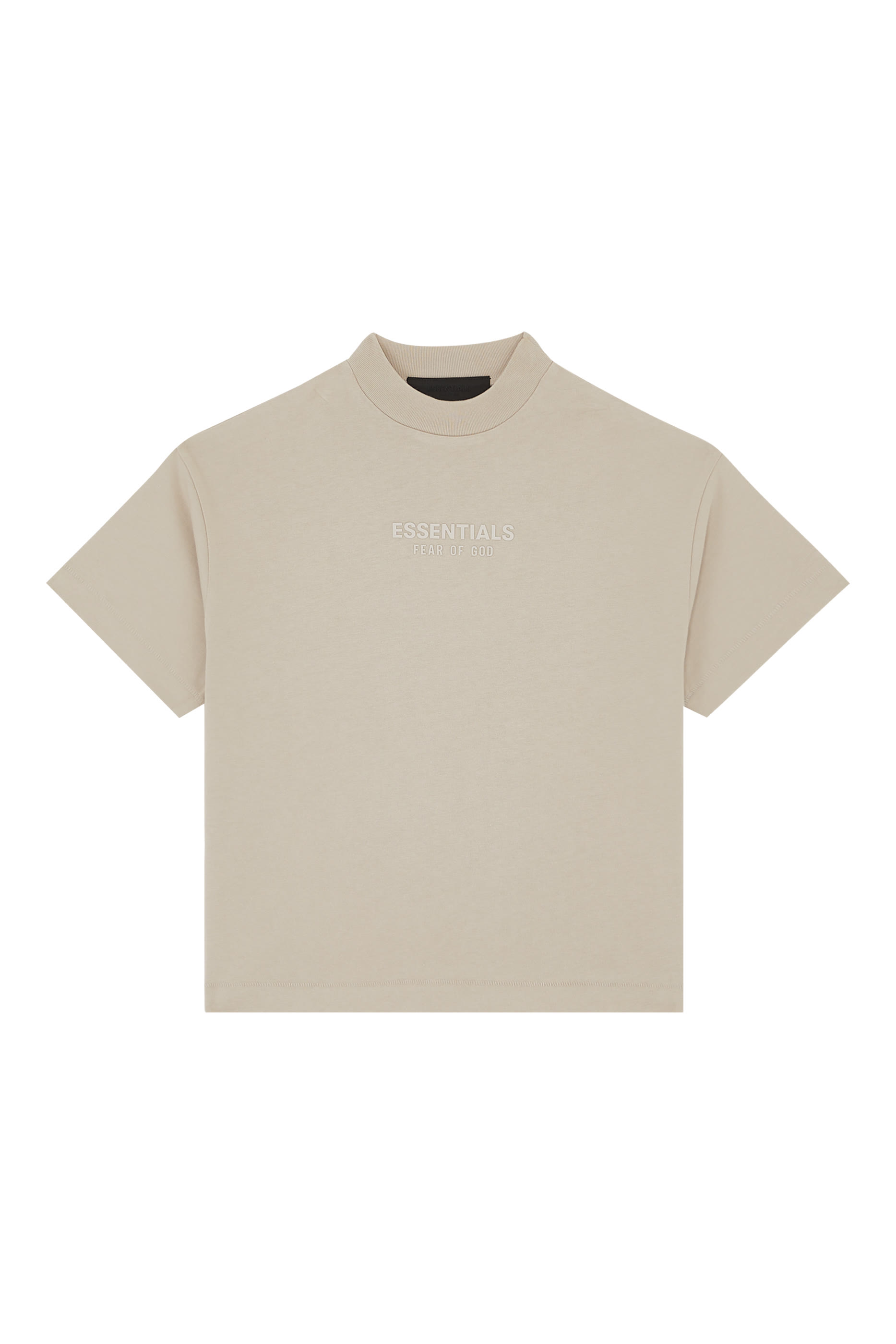 تيشيرت بأكمام قصيرة وشعار الماركة