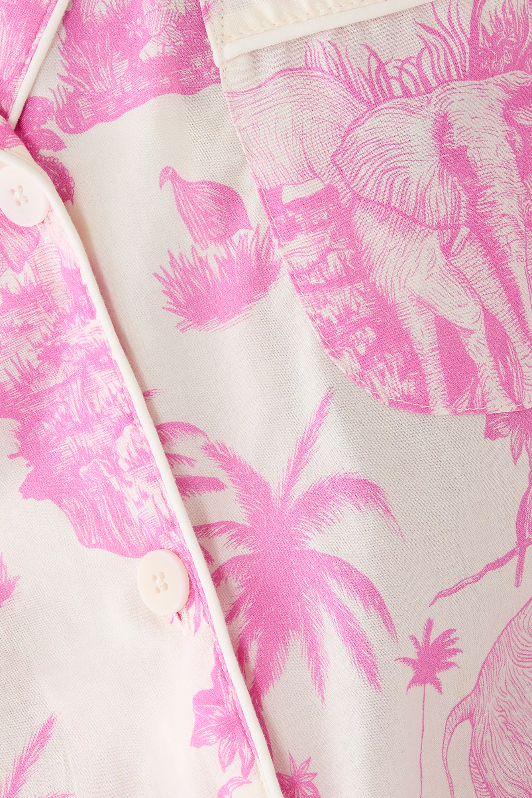 طقم بيجاما بطبعة فيل