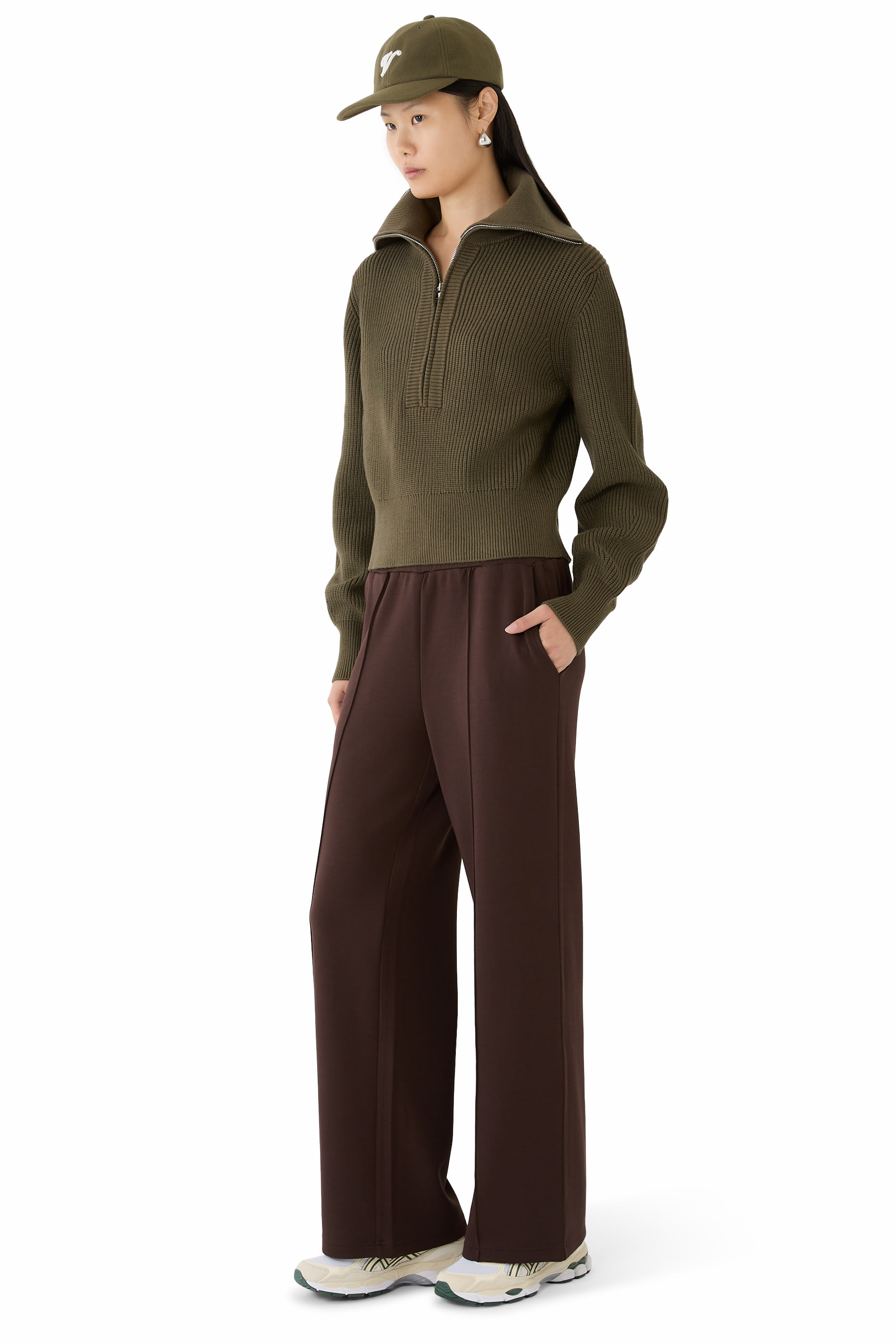 سنيكرز جل-ان واي سي