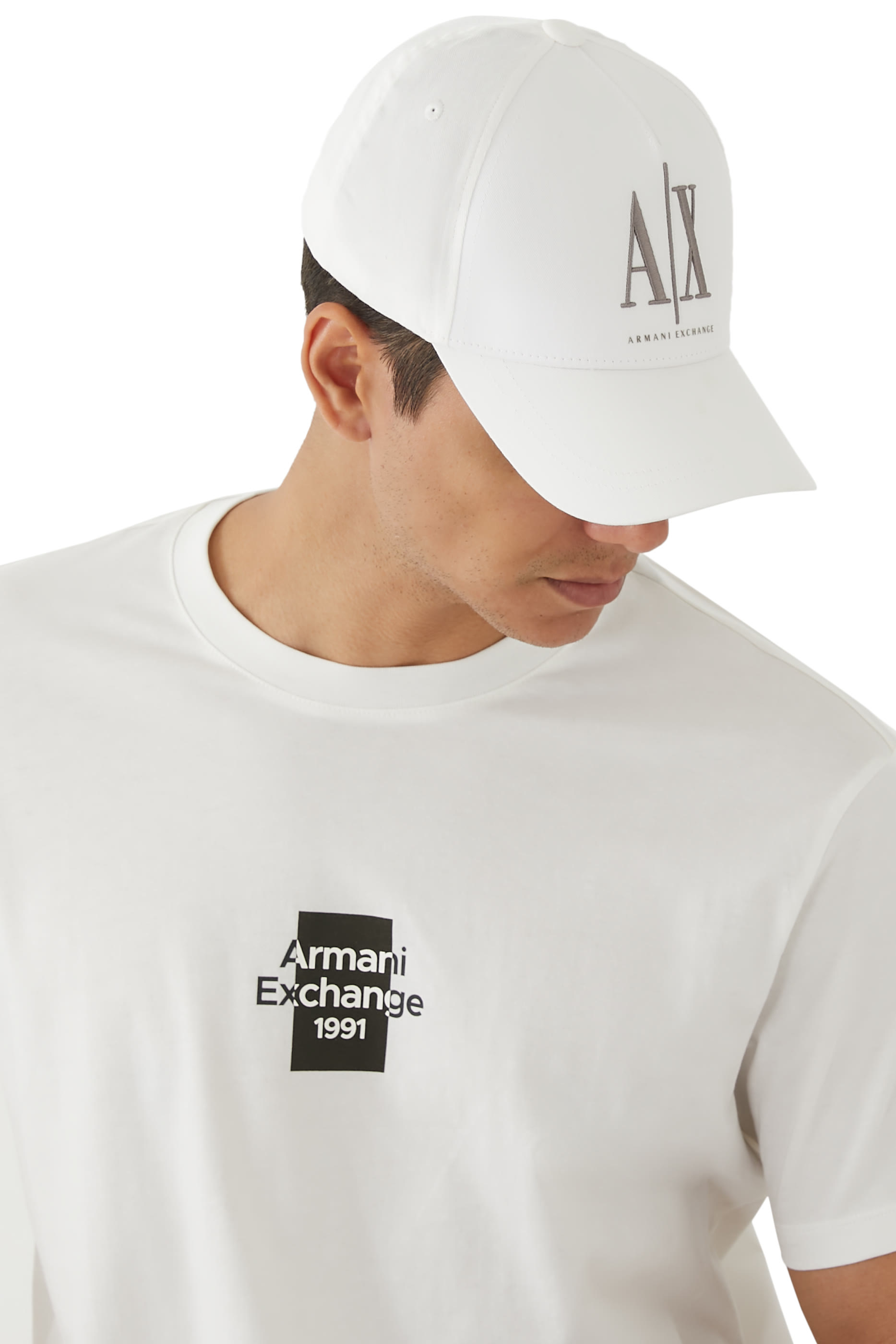 كاب بايسبول بشعار الماركة