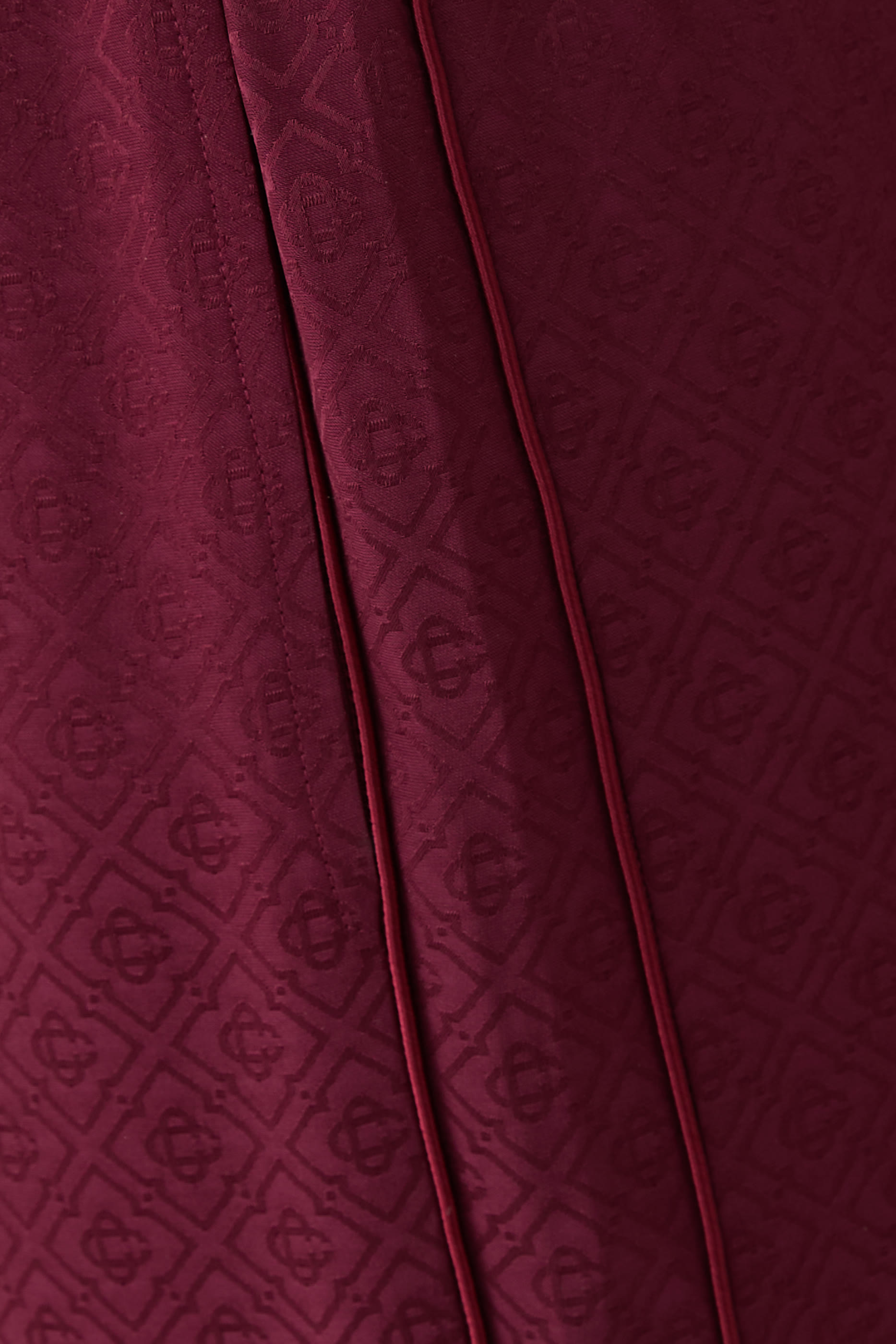 بنطال بحروف شعار الماركة حرير