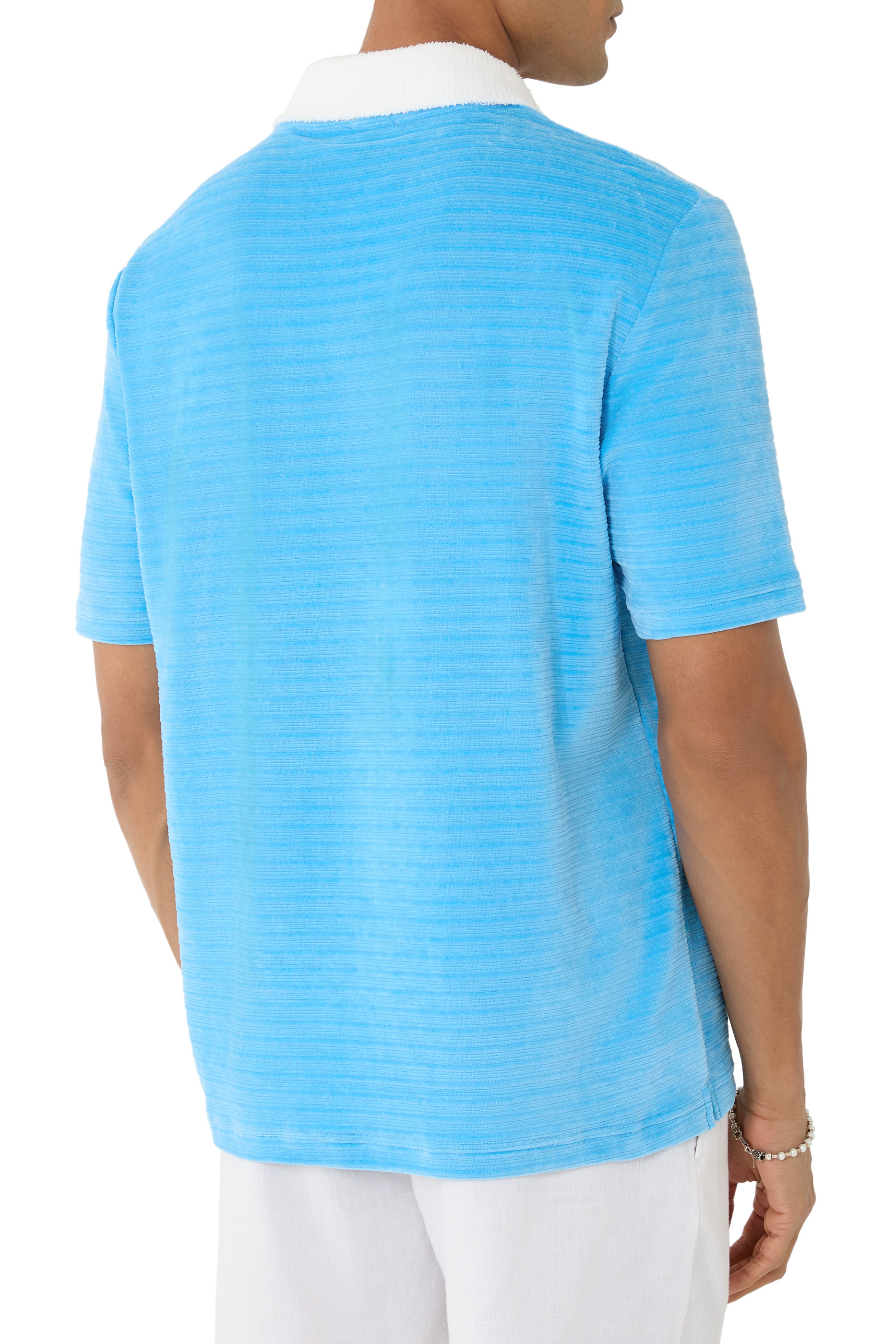 قميص بولو بأكمام قصيرة مخمل