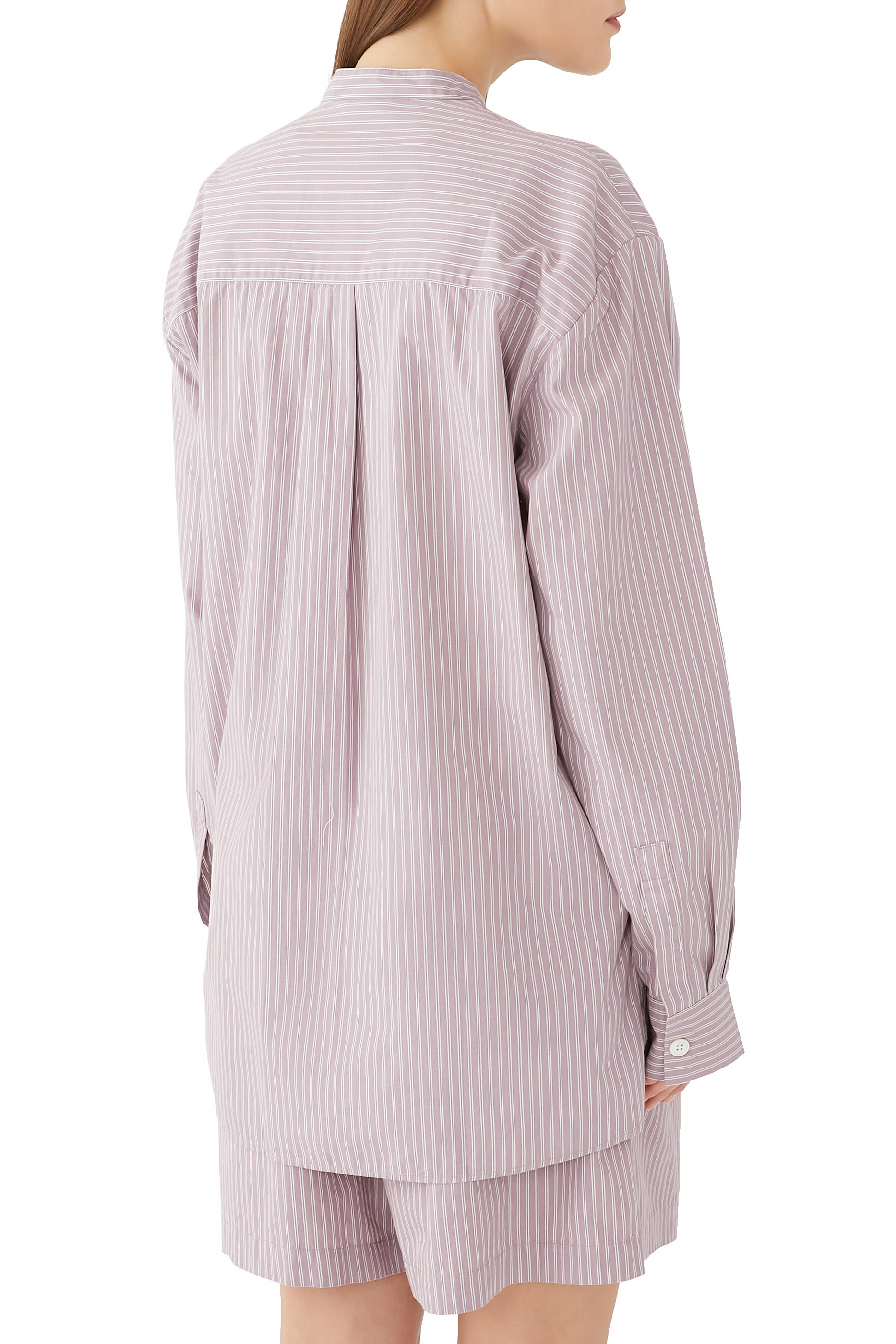 قميص تكلا &times; بيركنستوك بأكمام طويلة