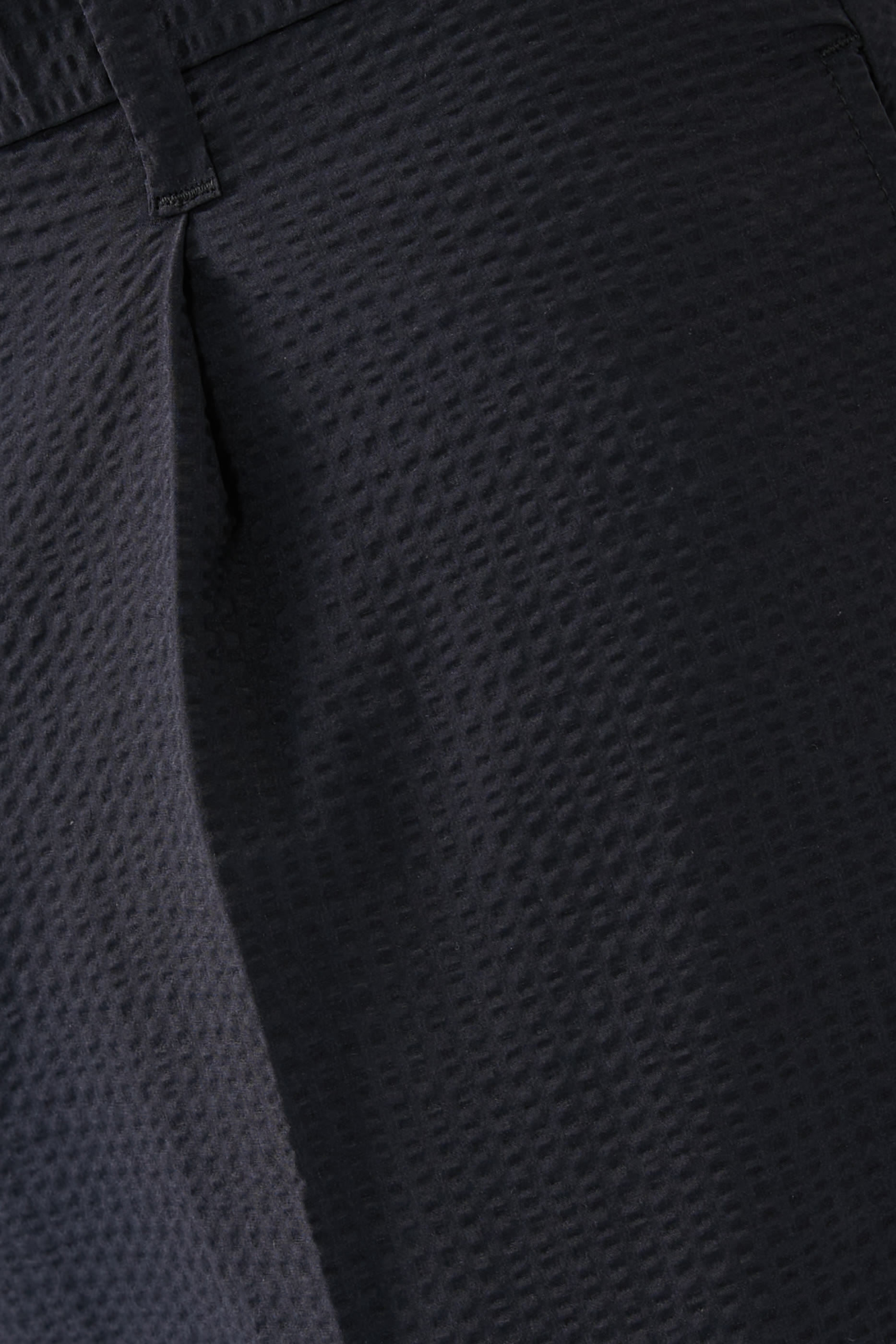 بنطال تشينو بطيات سيرساكر معالج