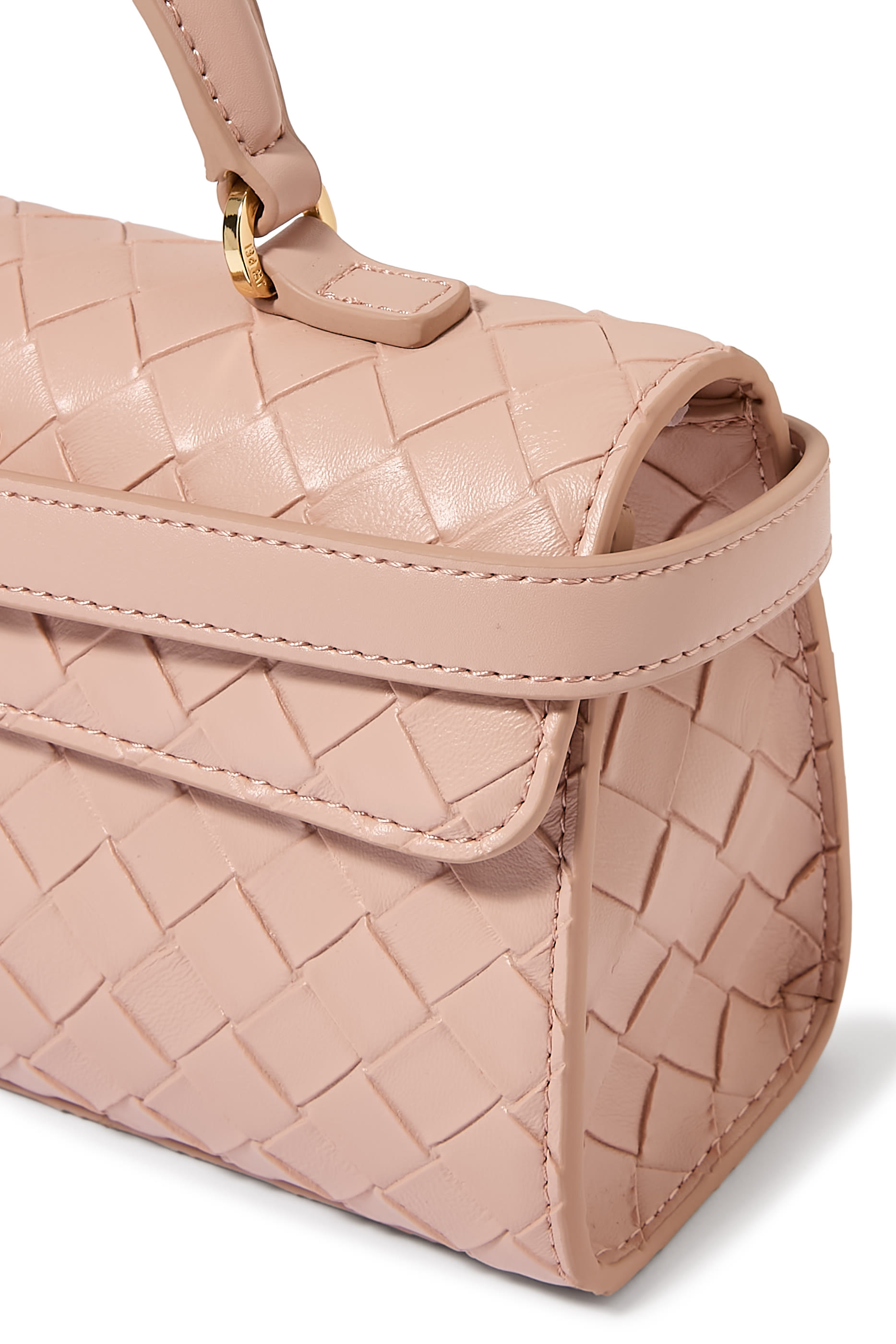 حقيبة كيلا بيد علوية وتصميم مجدول