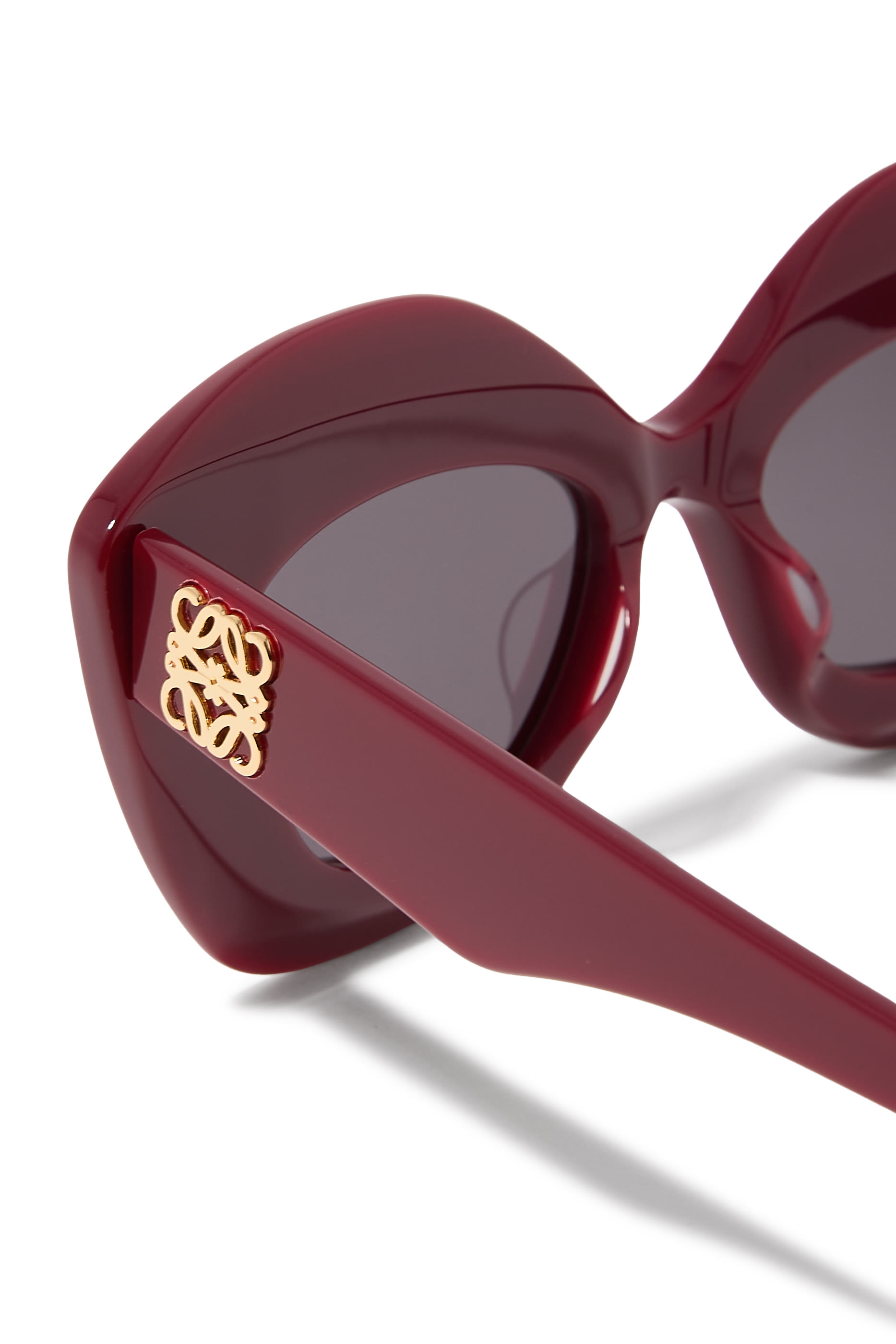 نظارة شمسية أناغرام بتصميم عين القطة