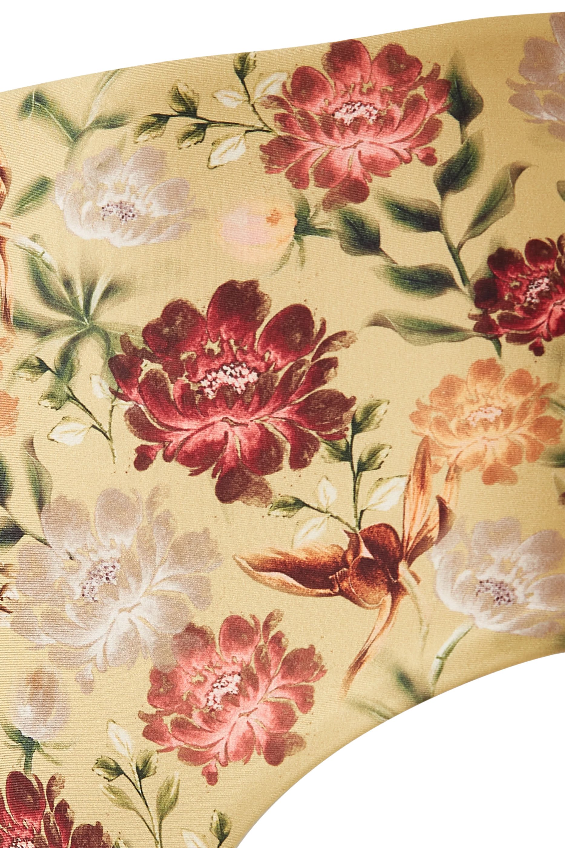 قطعة بيكيني سفلية ماجنتا بارامو