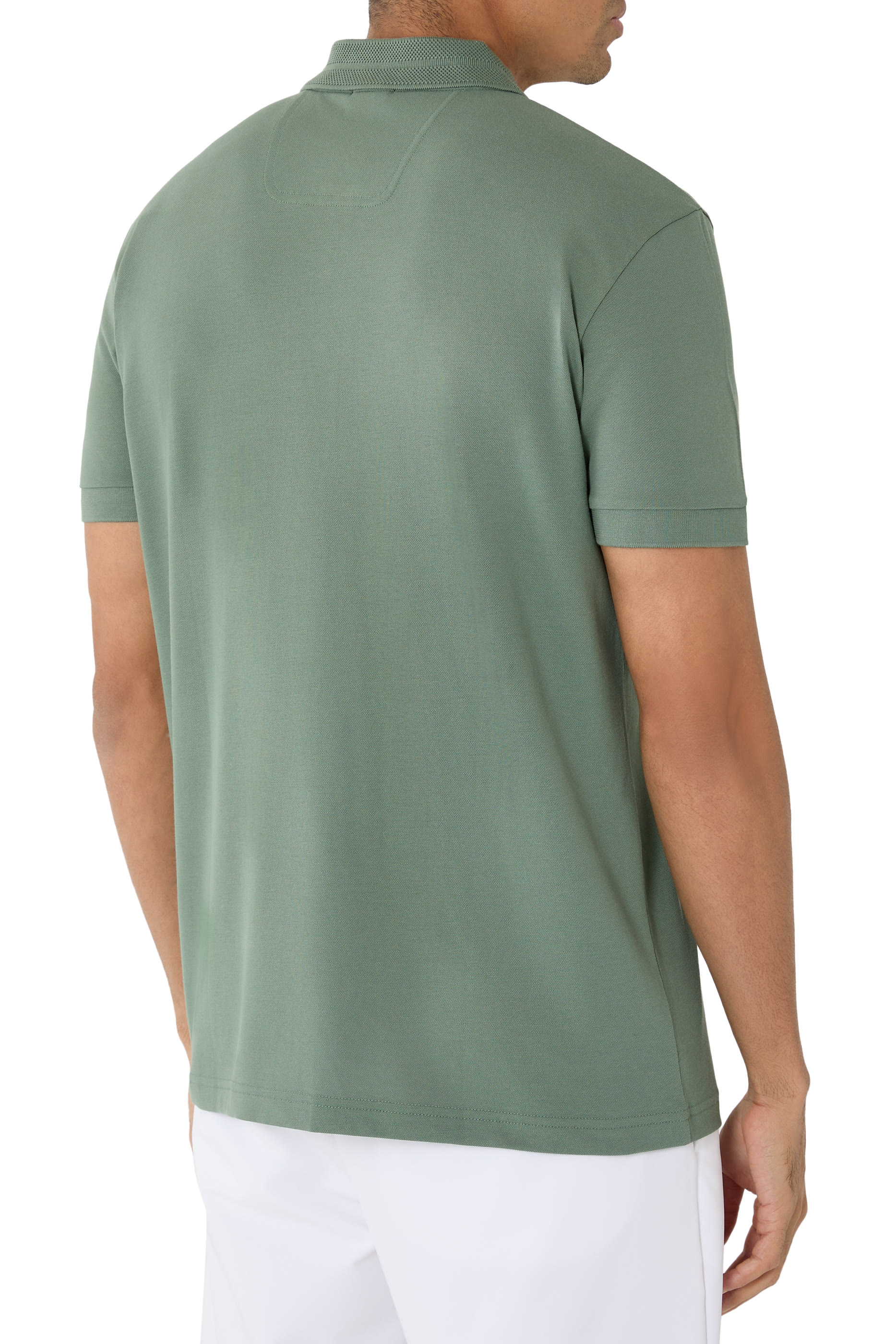 قميص بولو بأكمام قصيرة