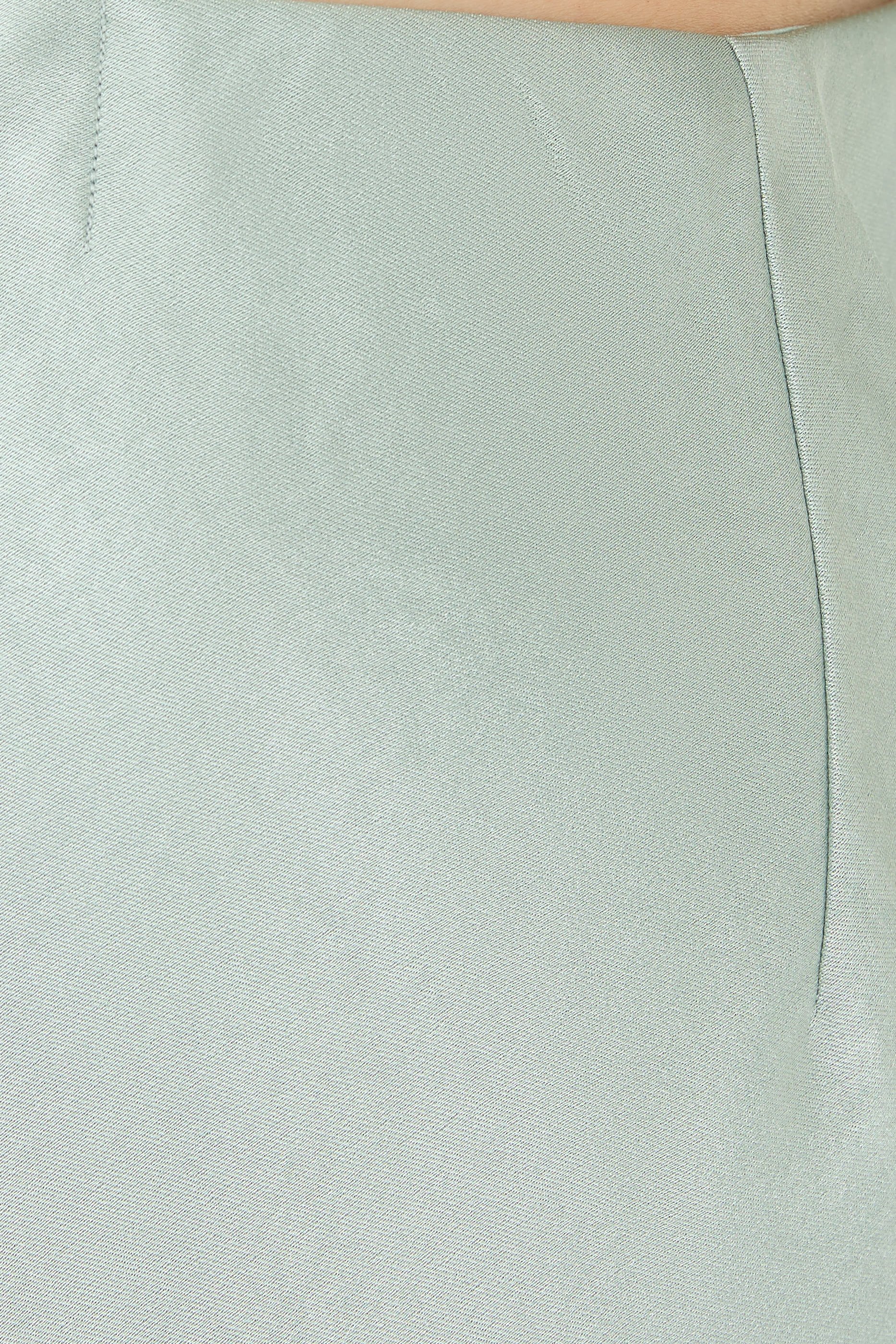 بنطال بياس بقصة واسعة ساتان