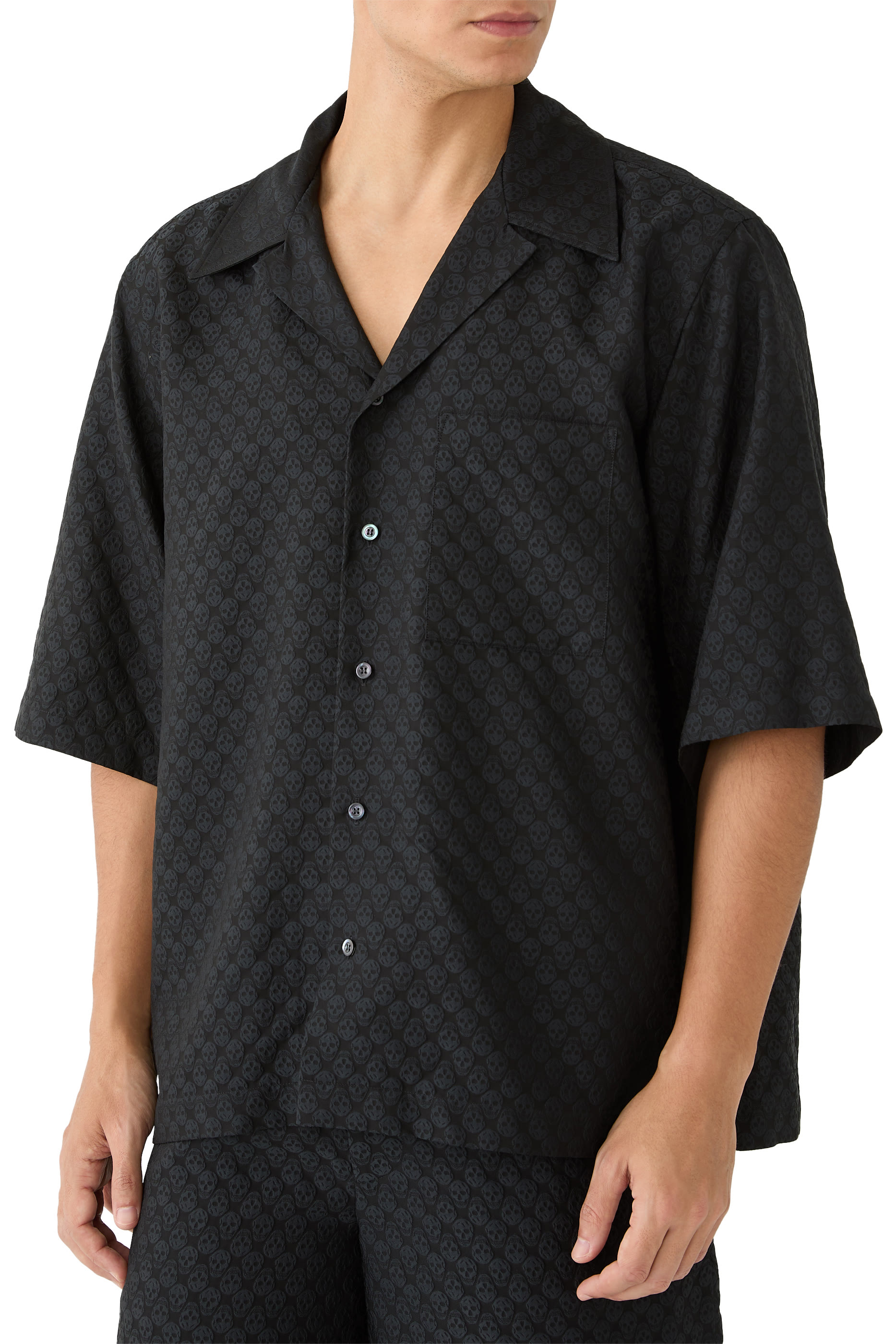 قميص هاوايان بياقة مطوية