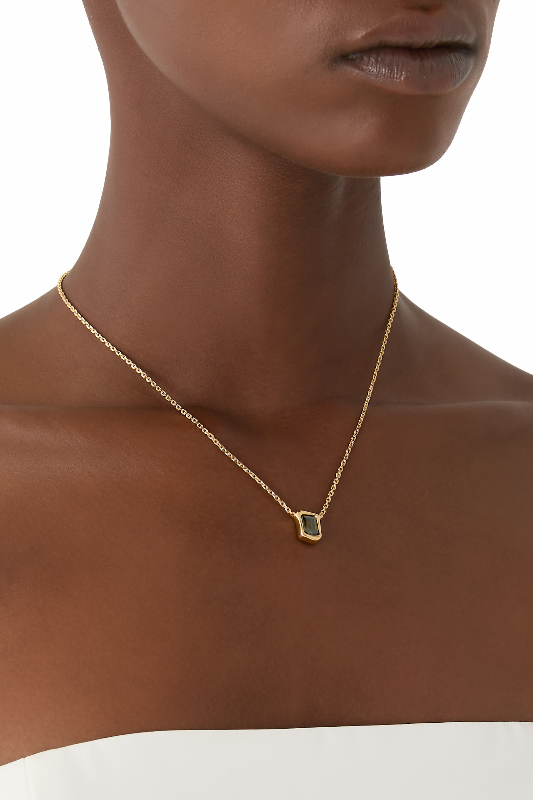 قلادة مولدن بدلاية بحجر زجاجي