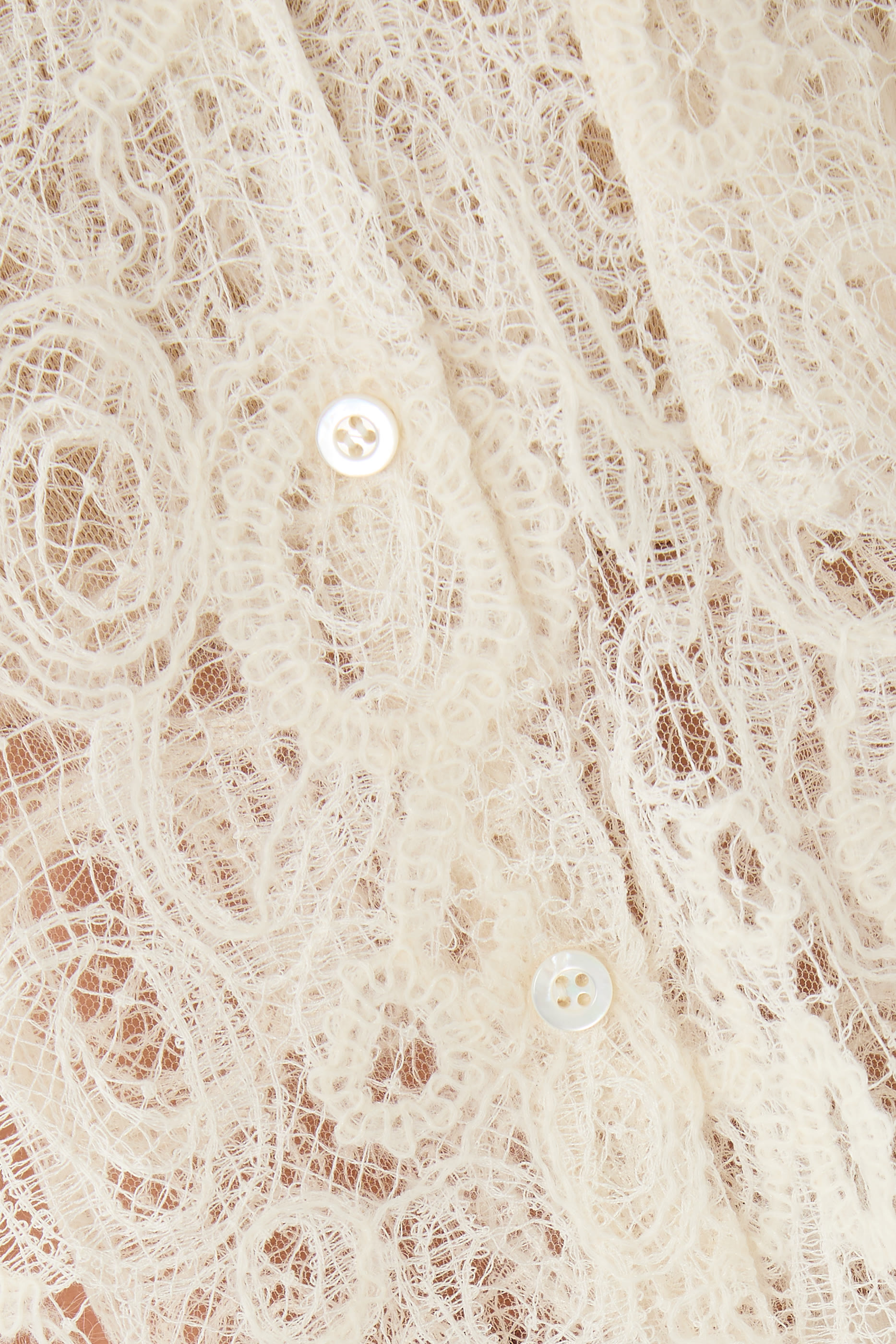 قميص بحافة صدفية دانتيل