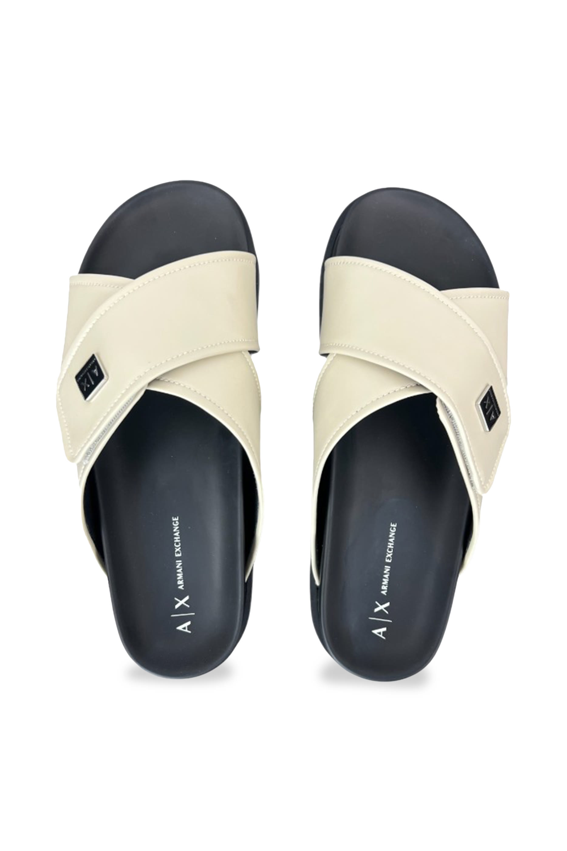 صندل بشعار الماركة