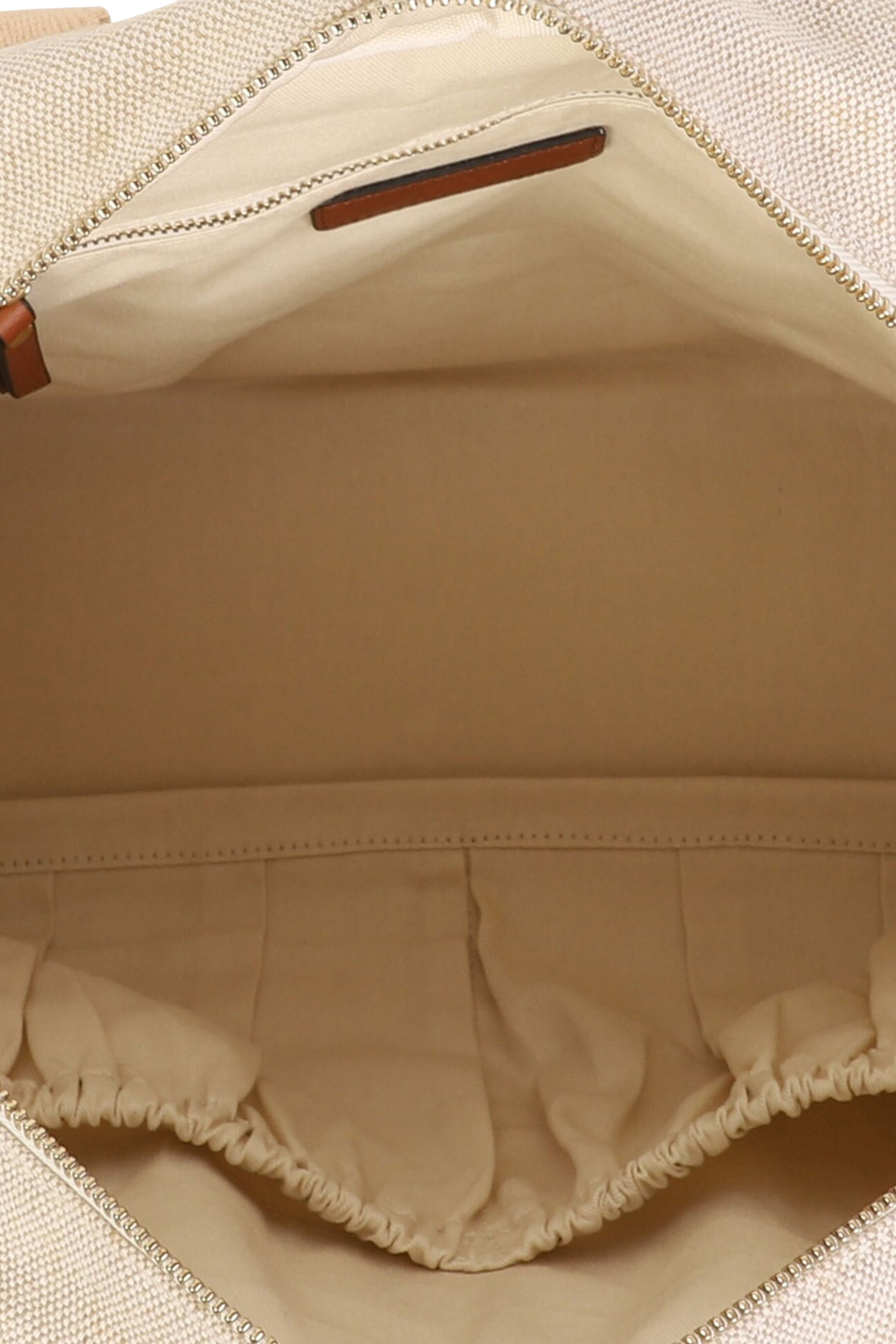 حقيبة مستلزمات للأطفال